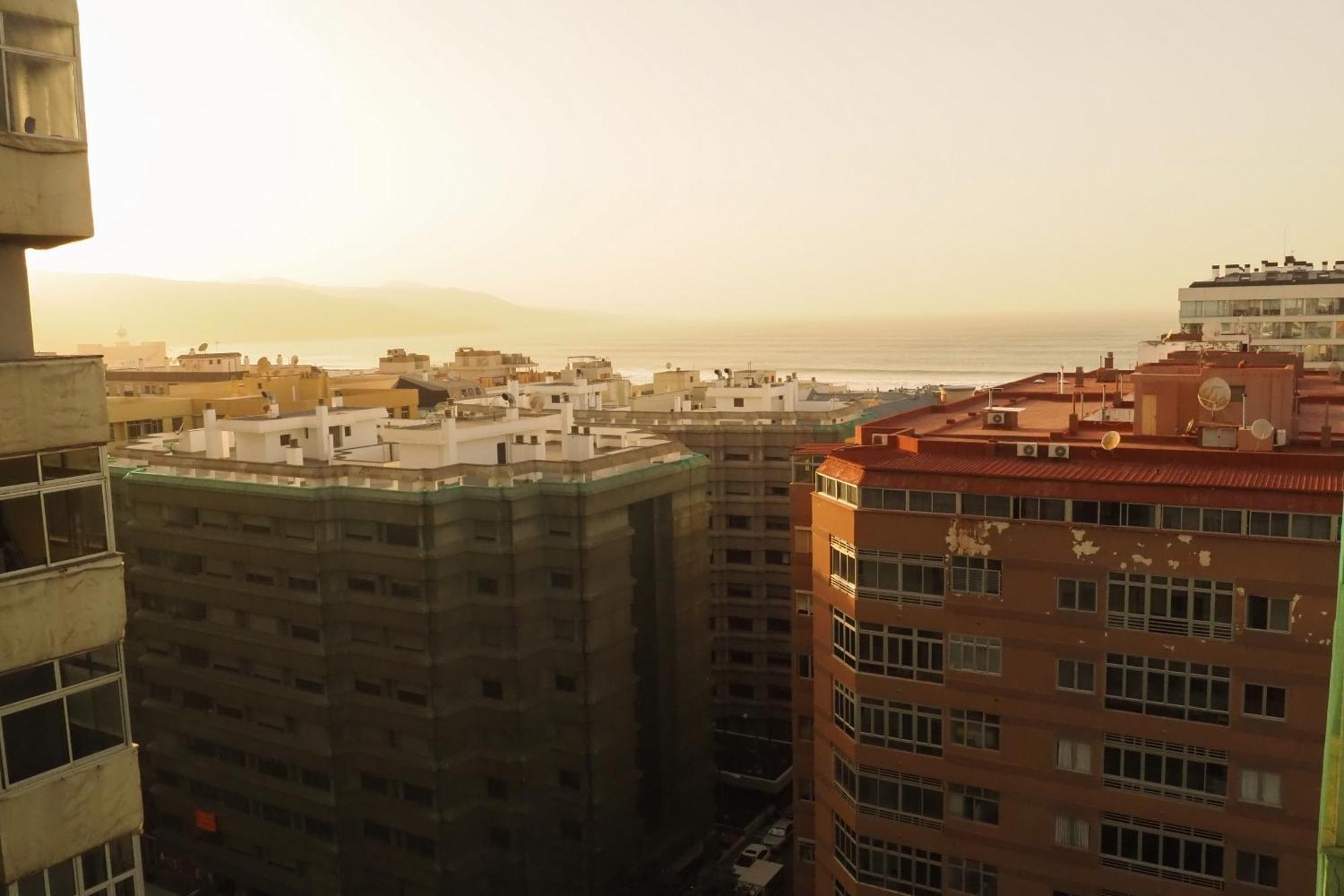 Breathtaking Sunsets Flat *