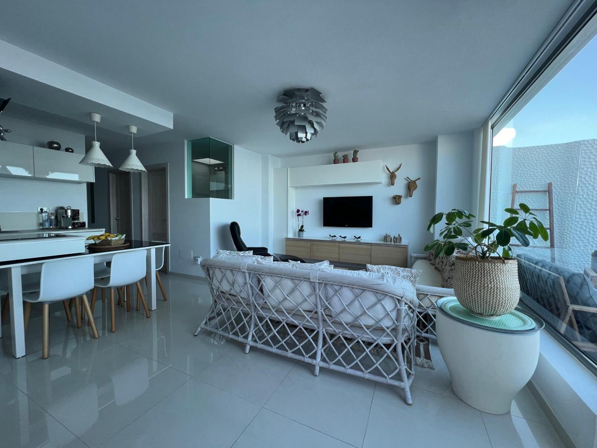 Deluxe Luxury Apartment