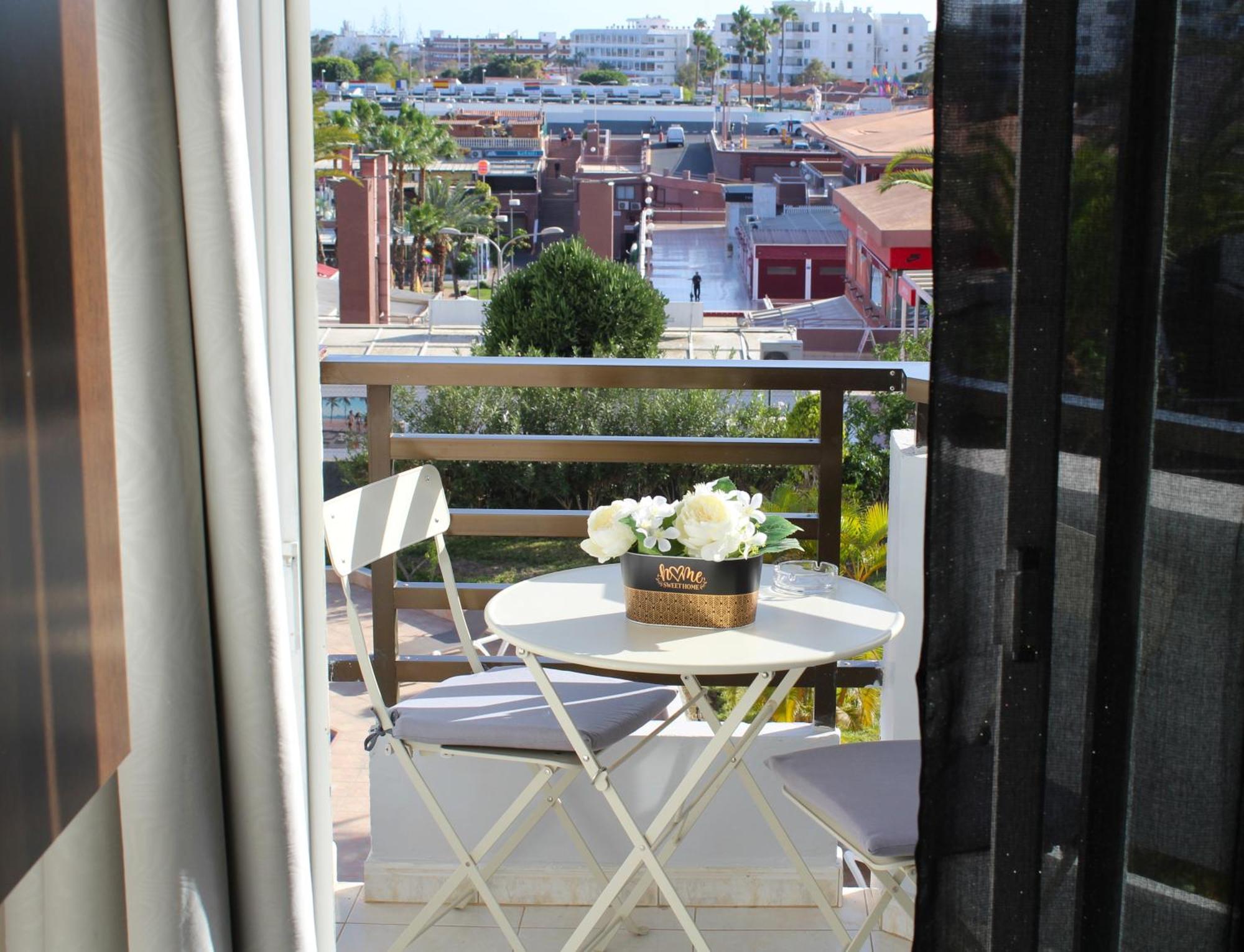 Front Yumbo 2bedrooms Bayuca Apartment