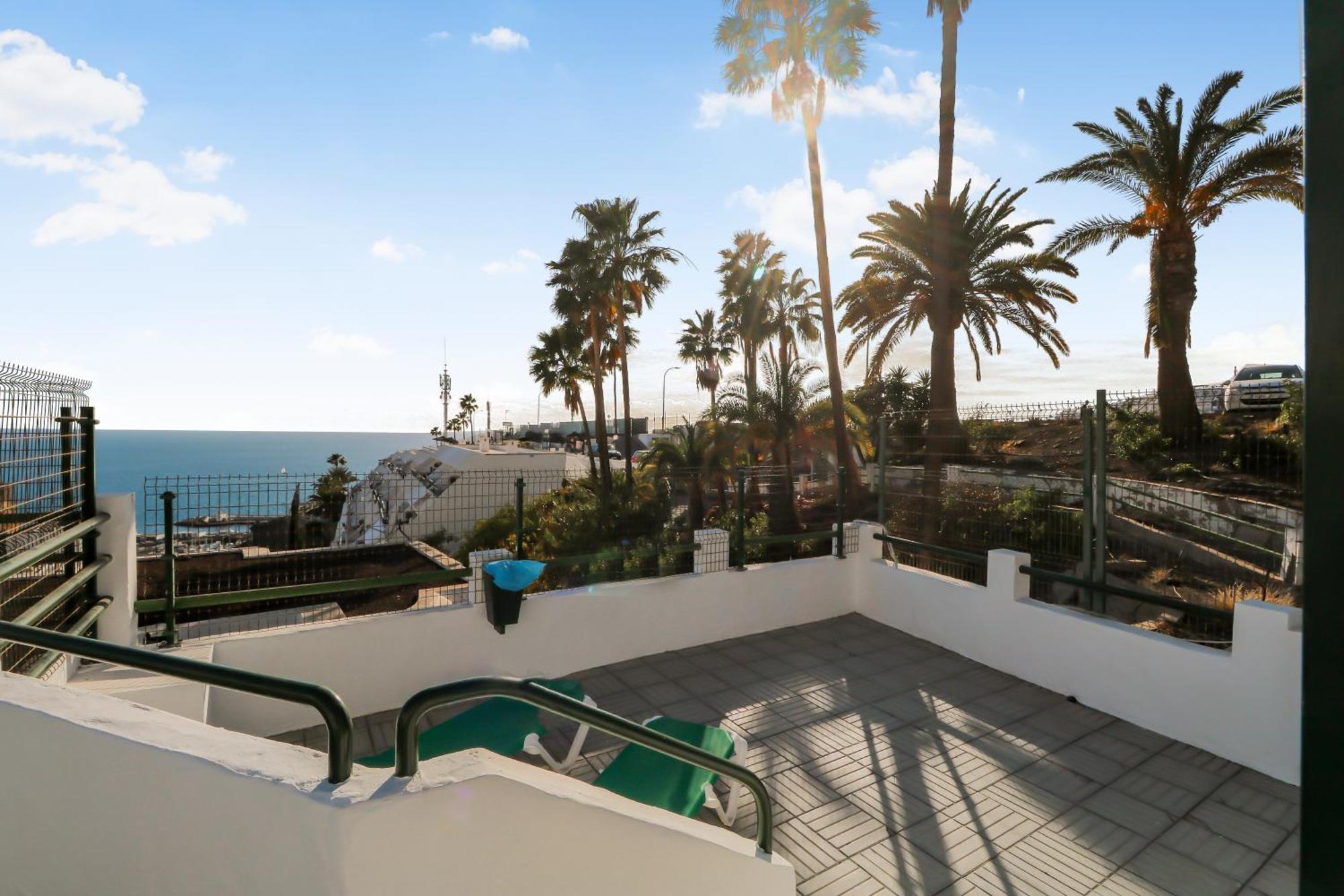 Apartment Seascape View Rosa *