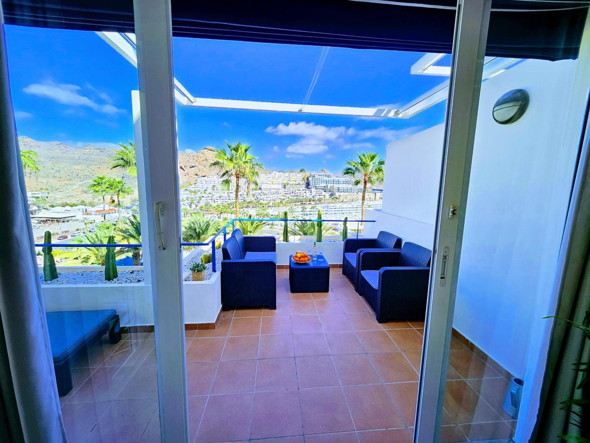 Ocean & Pool View