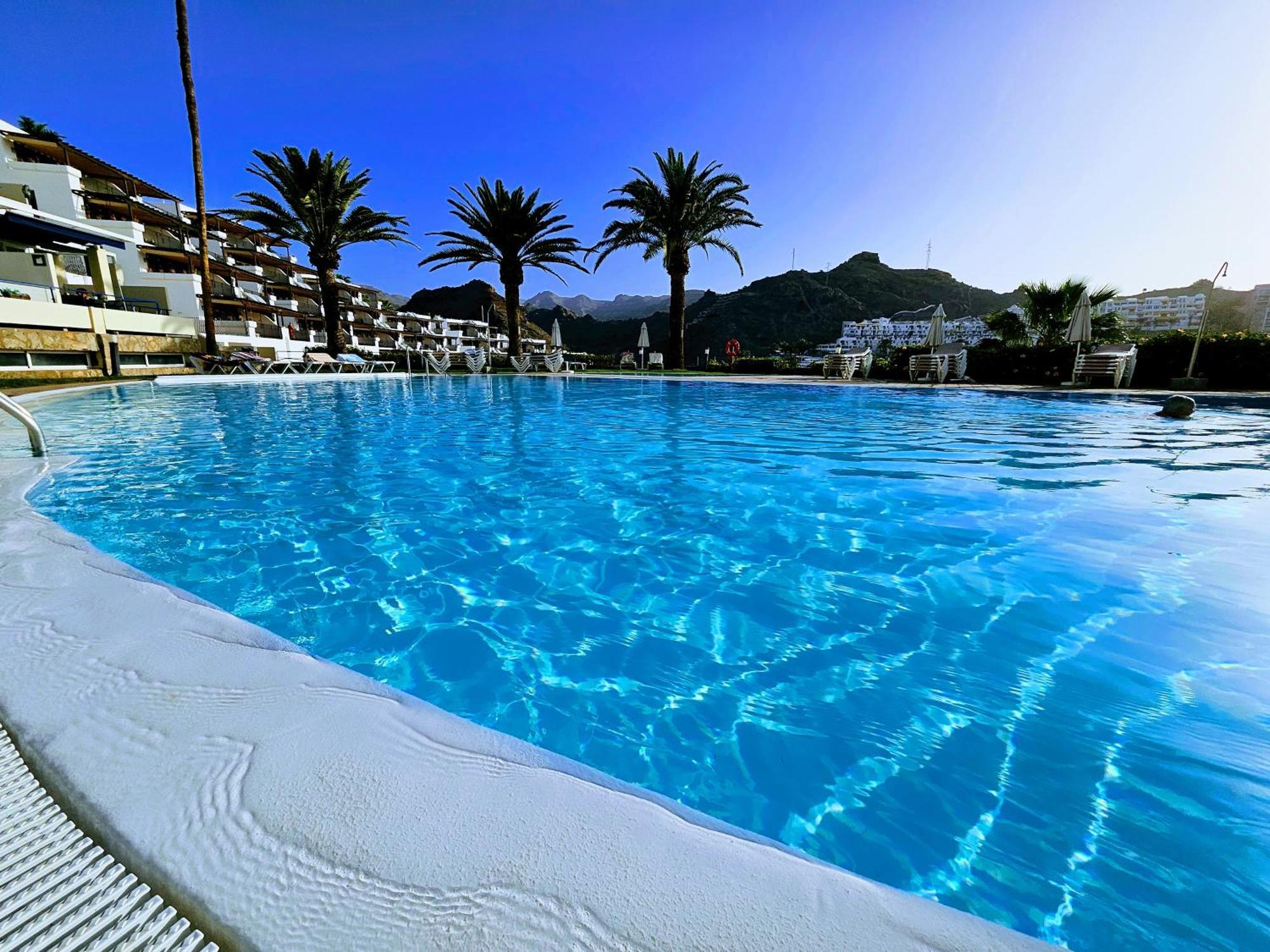 Ocean & Pool View *
