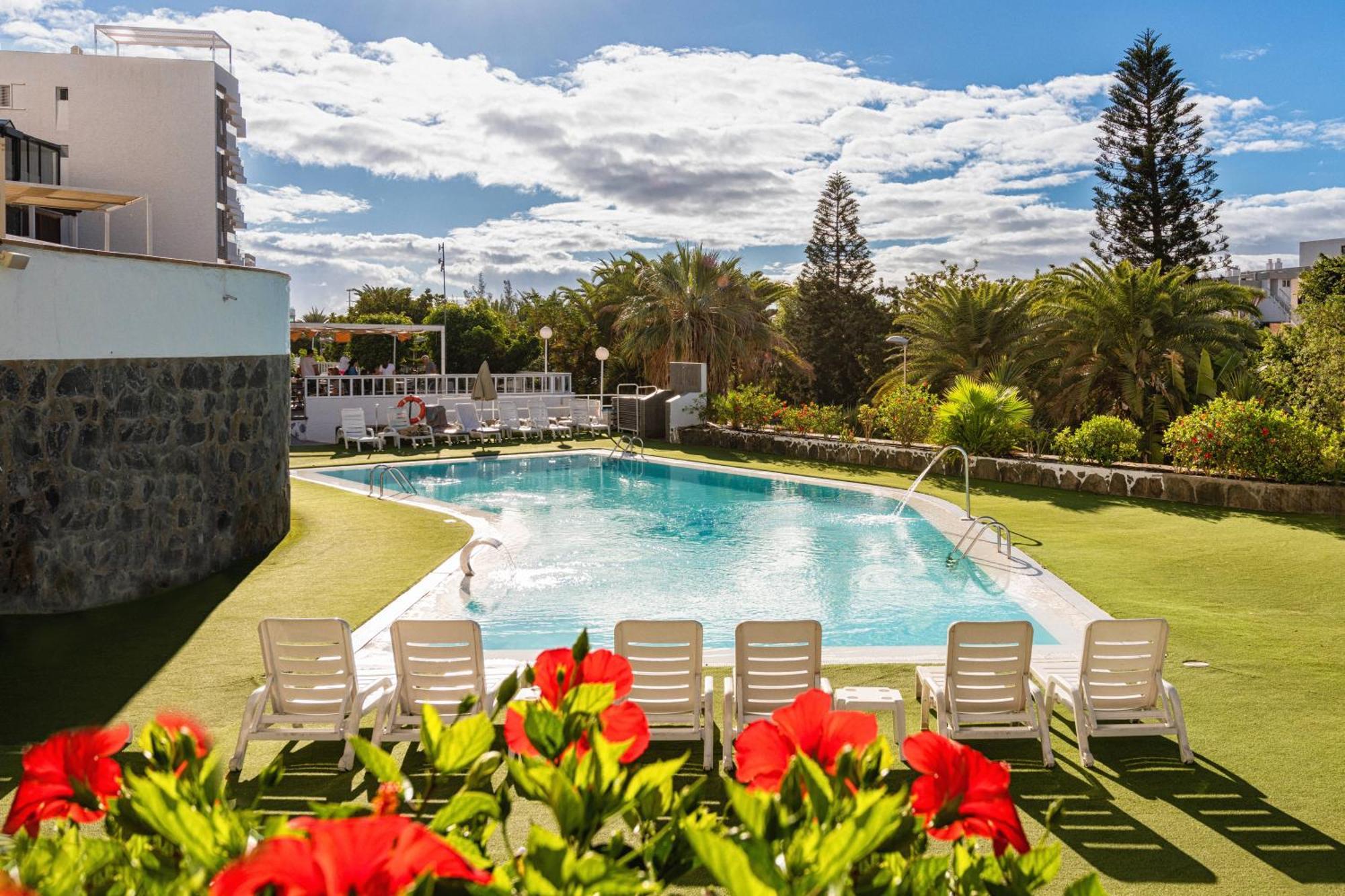 New Folias Aparthotel