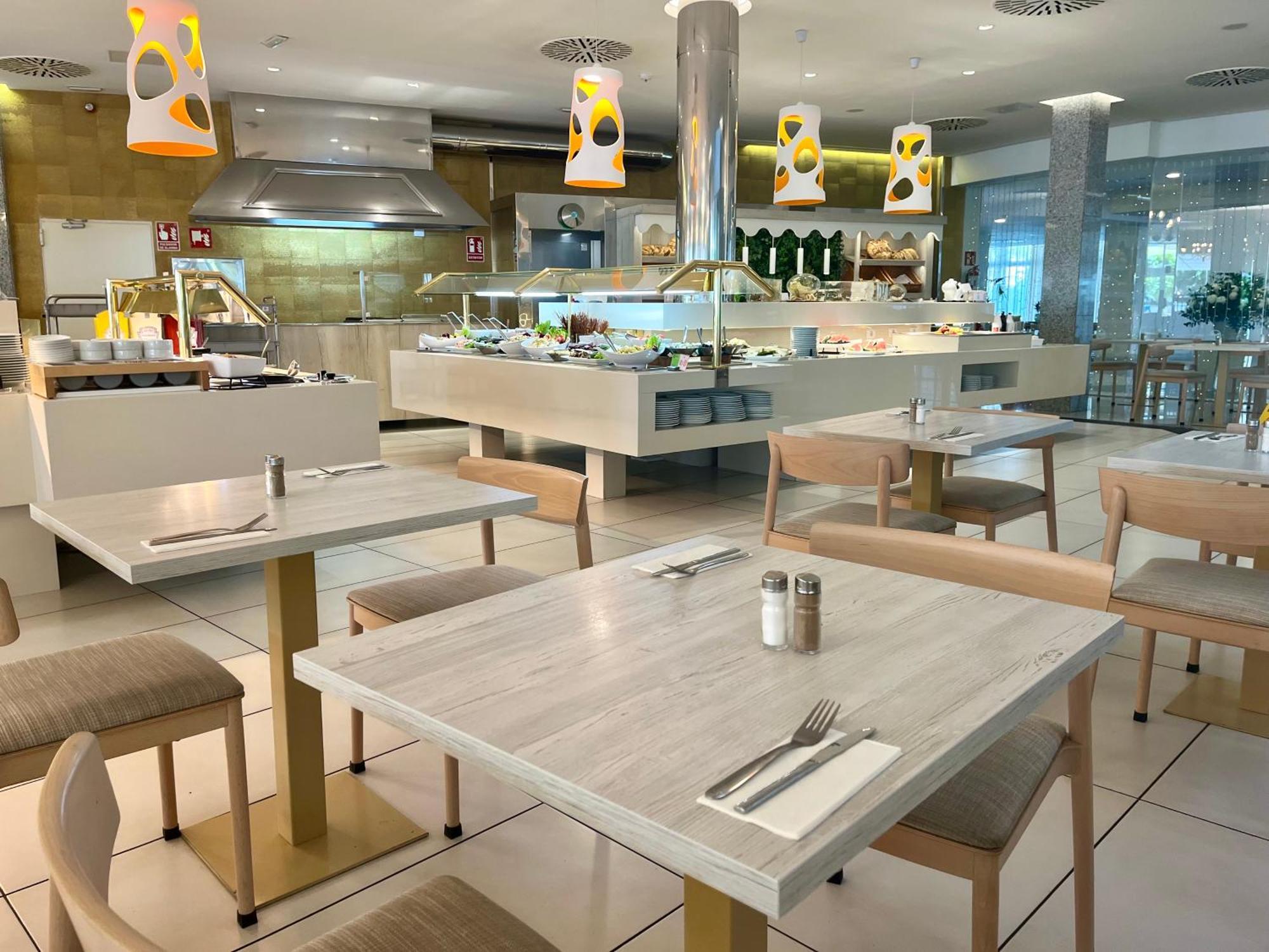 Hotel Bull Escorial & 3*