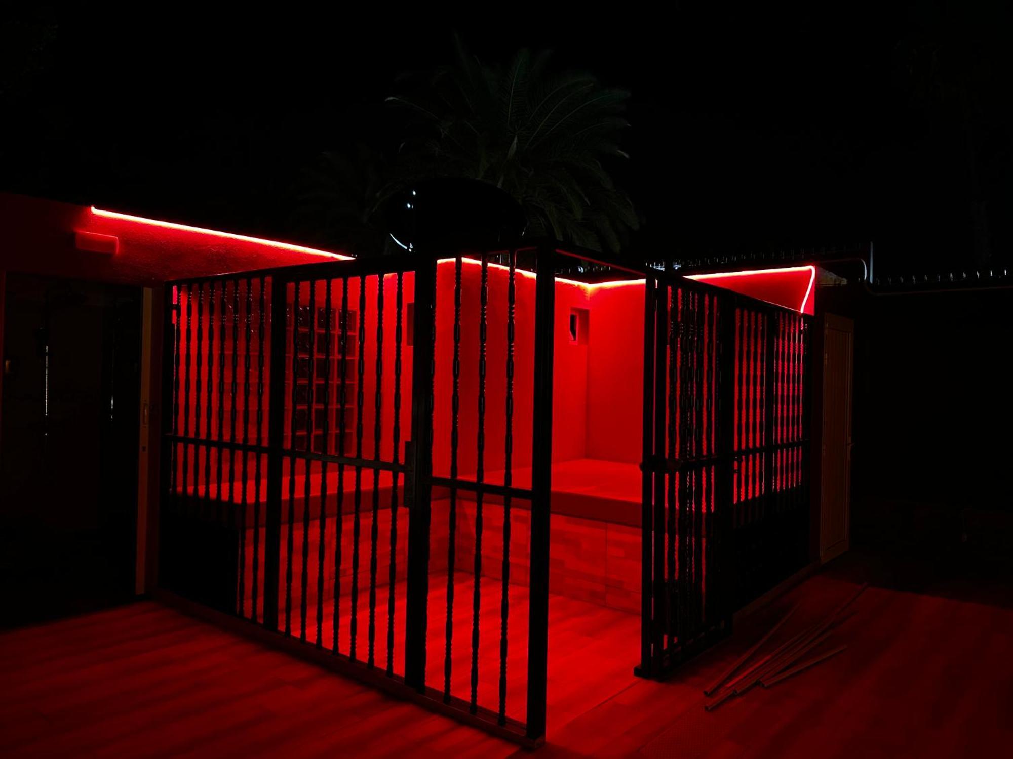 Love hotel Paradise - Fkk Swinger & Nudist Couples Only Maspalomas (Gran Canaria)
