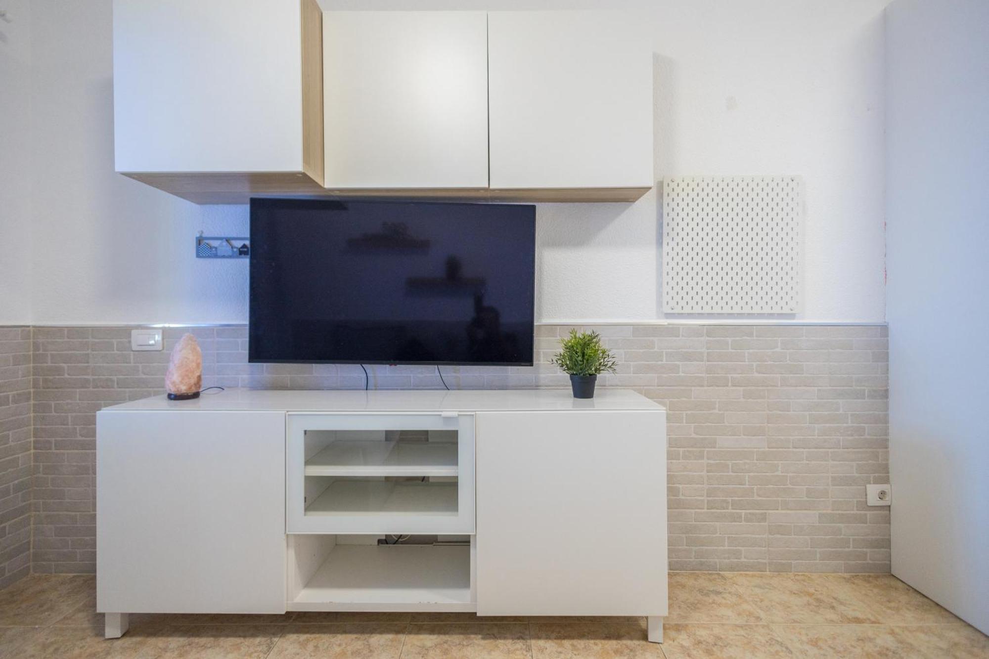 Apartamento Playa El Burrero Con Terraza Y Solarium Privado