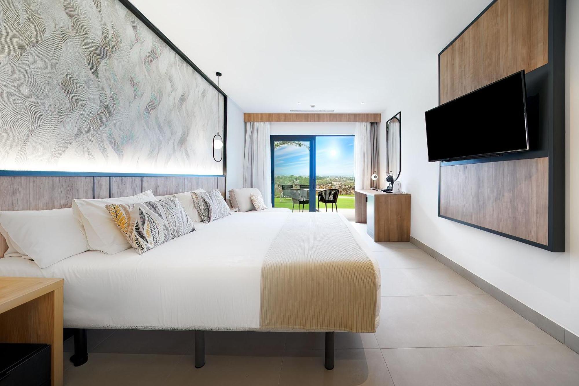 Hotel Bull Vital & Boutique - Only Adults 4*