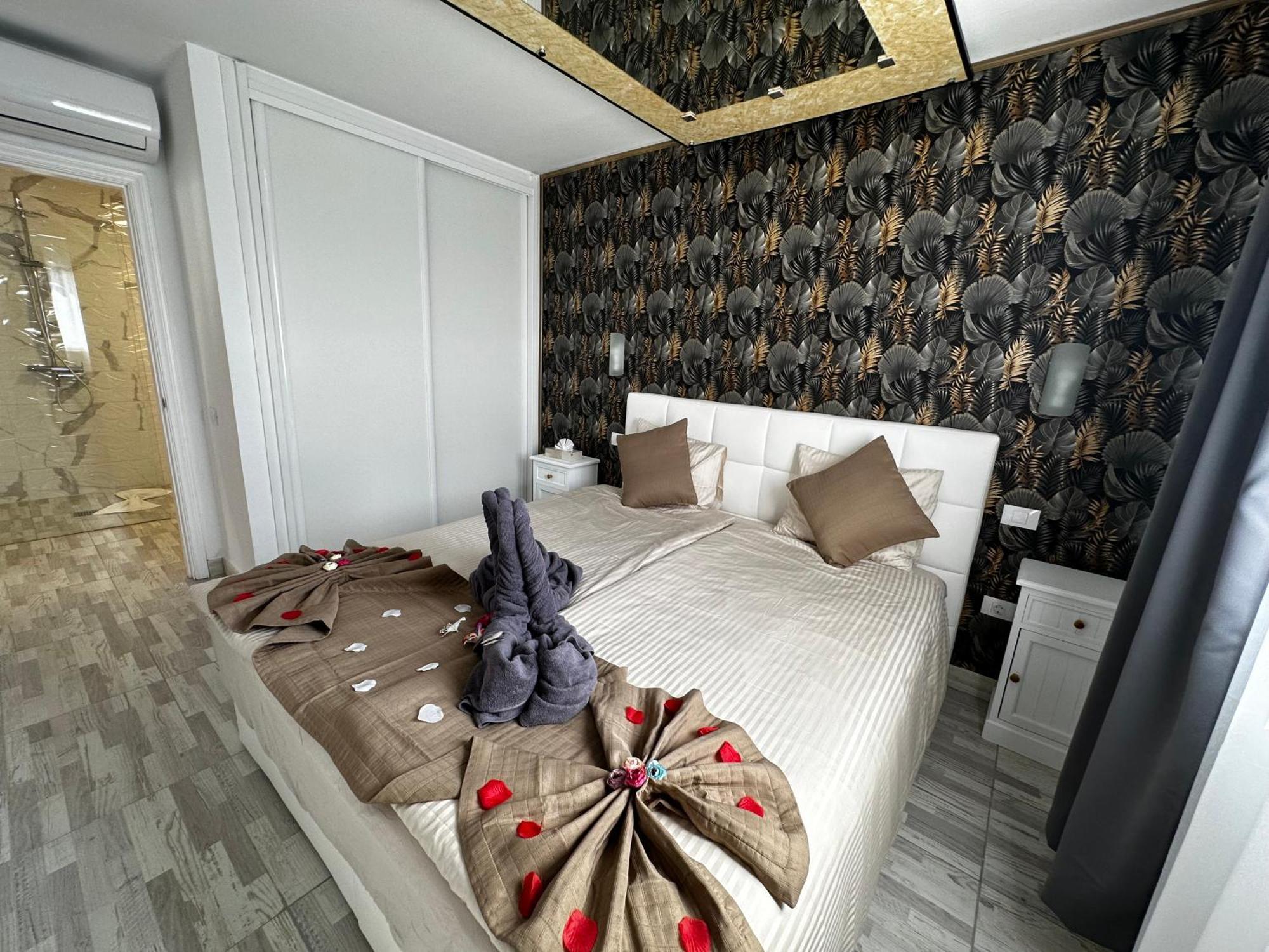 Paradise - Fkk Swinger & Nudist Couples Only Love hotel 4*