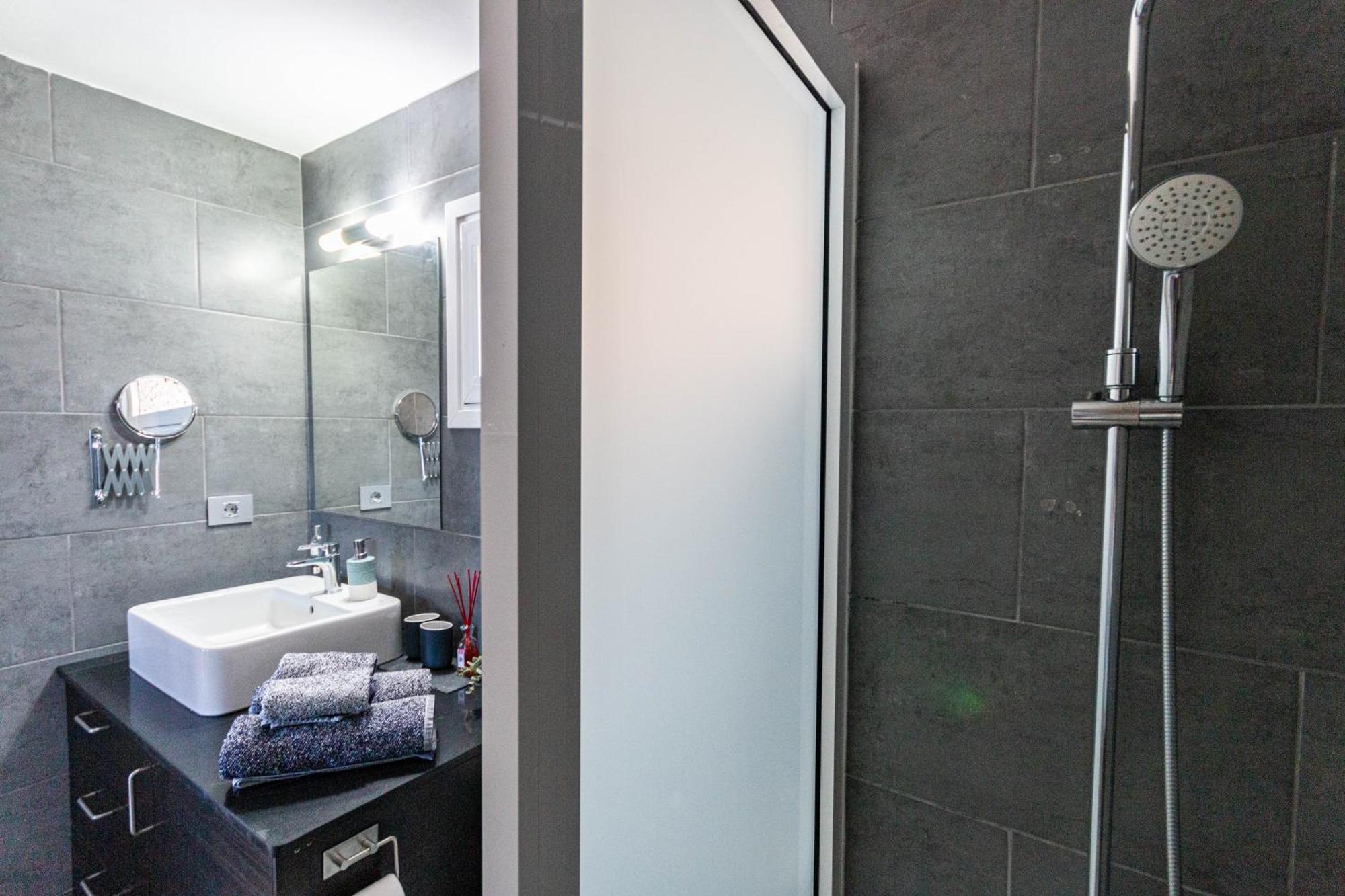 Apartamento Very Romantic Seaview With Warm Pool *