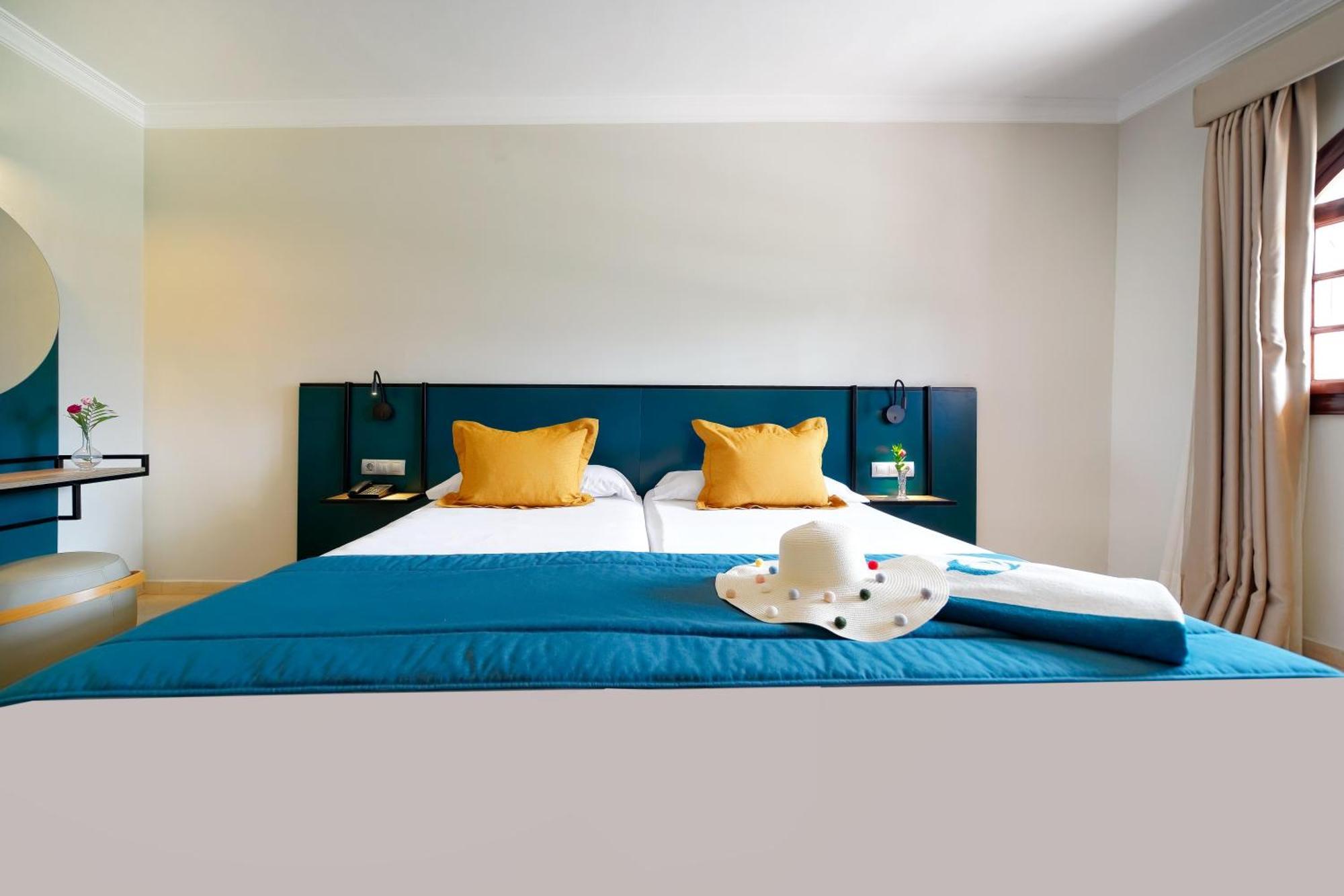Hotel & By Dunas 4*
