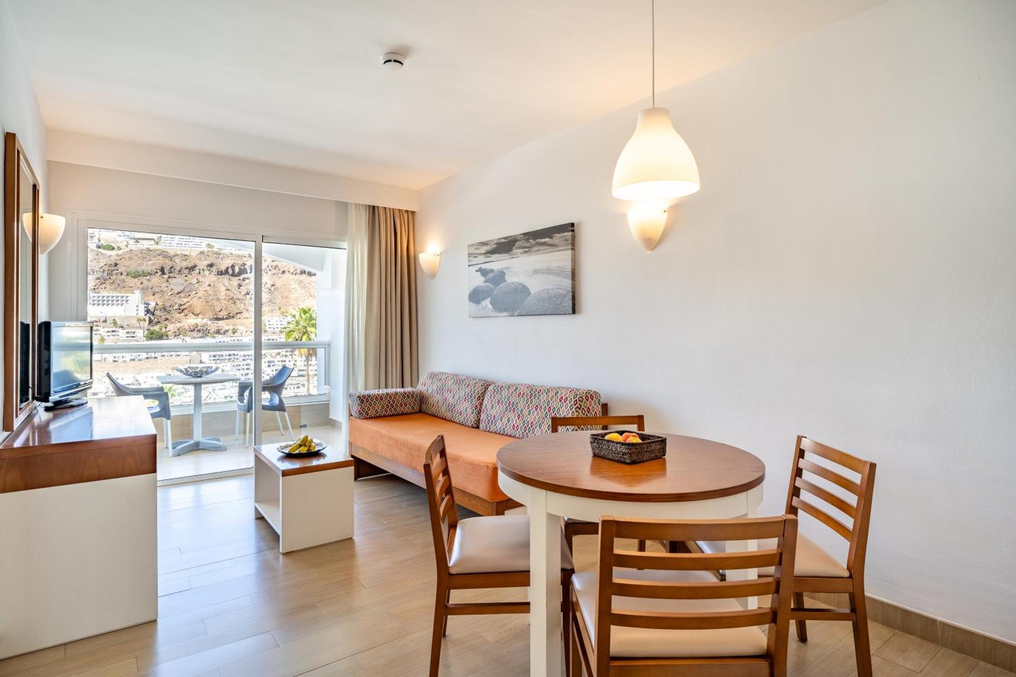 Altair Apartment