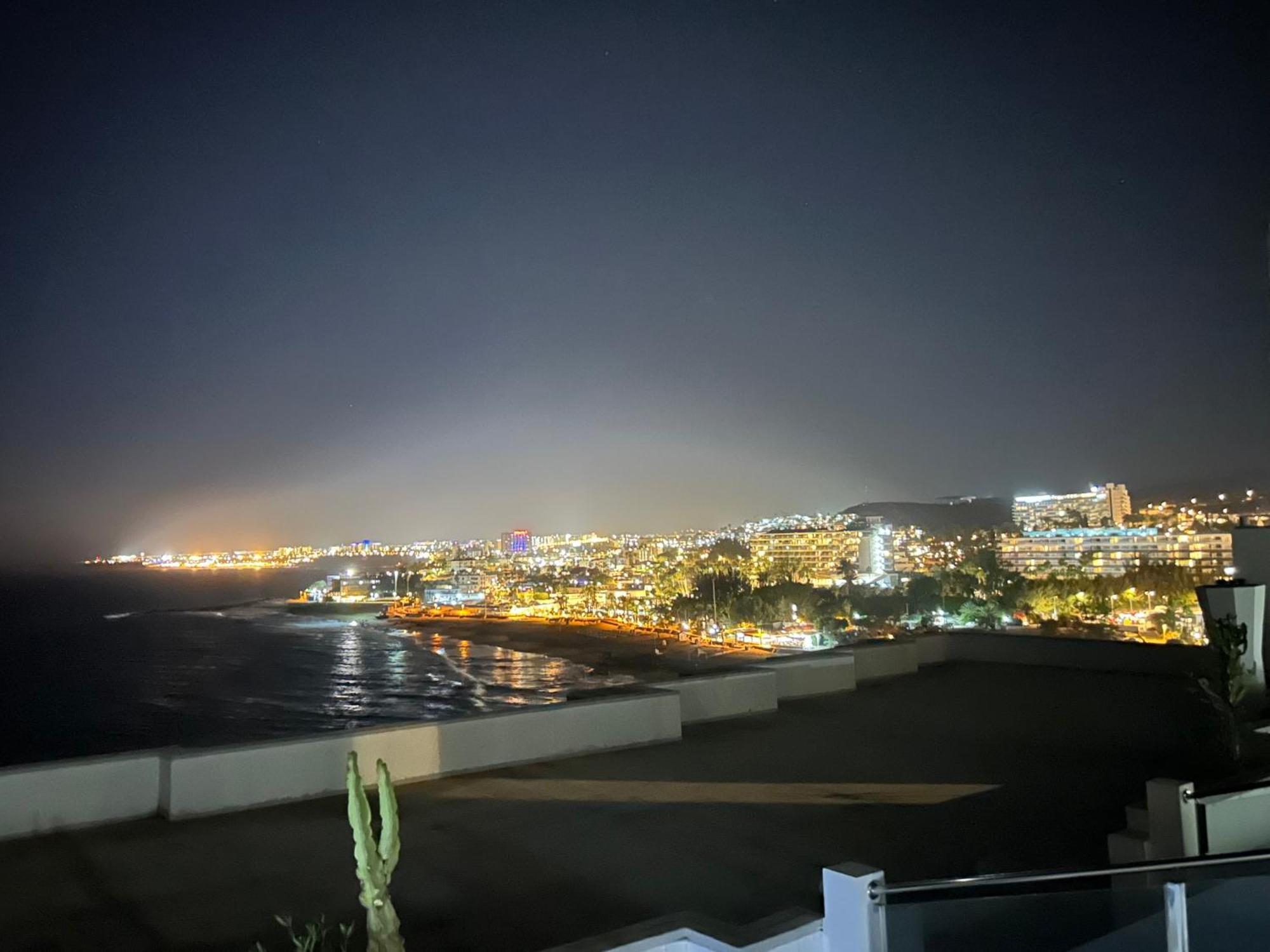 Sobre El Mar Con Vistas A Dunas De Maspalomas *