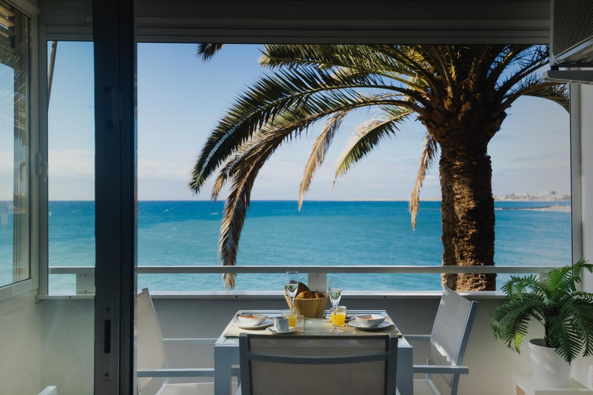 Sobre El Mar Con Vistas A Dunas De Maspalomas