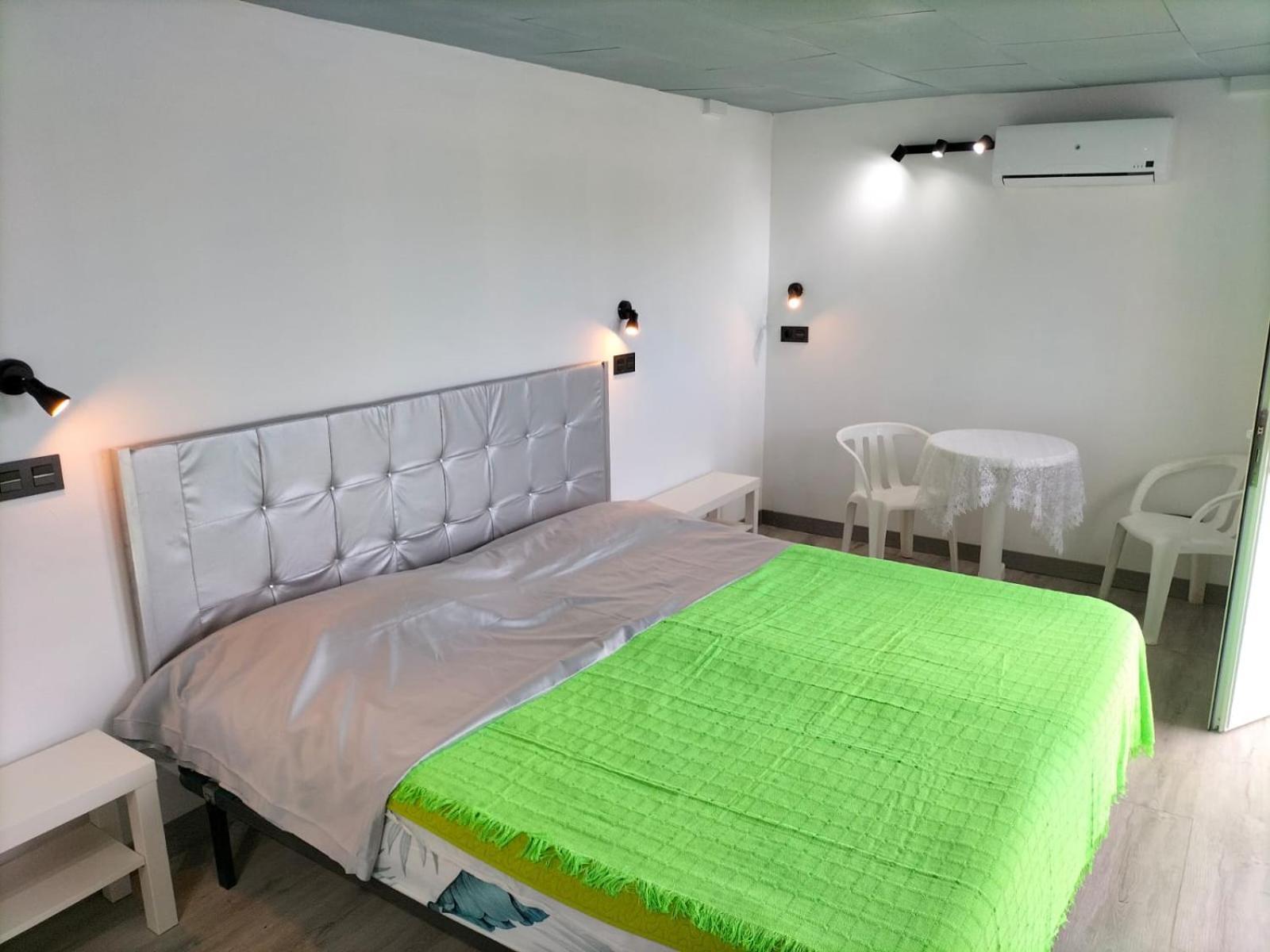 Vv Buganvillas - Cocina Y Con Banos Privados Guest house