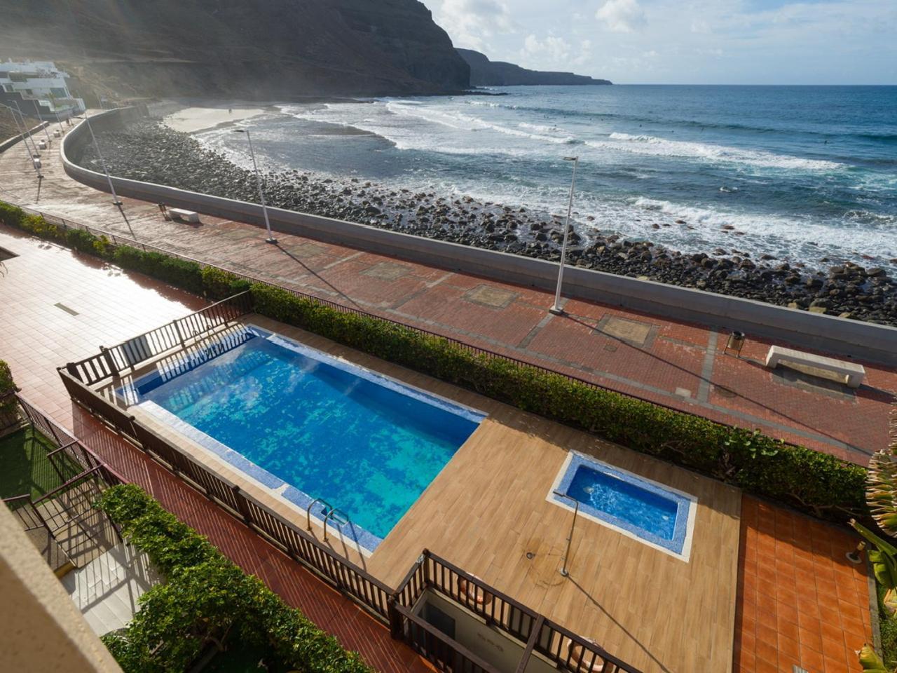 Giraud Ii - Secluded Beachfront Duplex Apartamento *