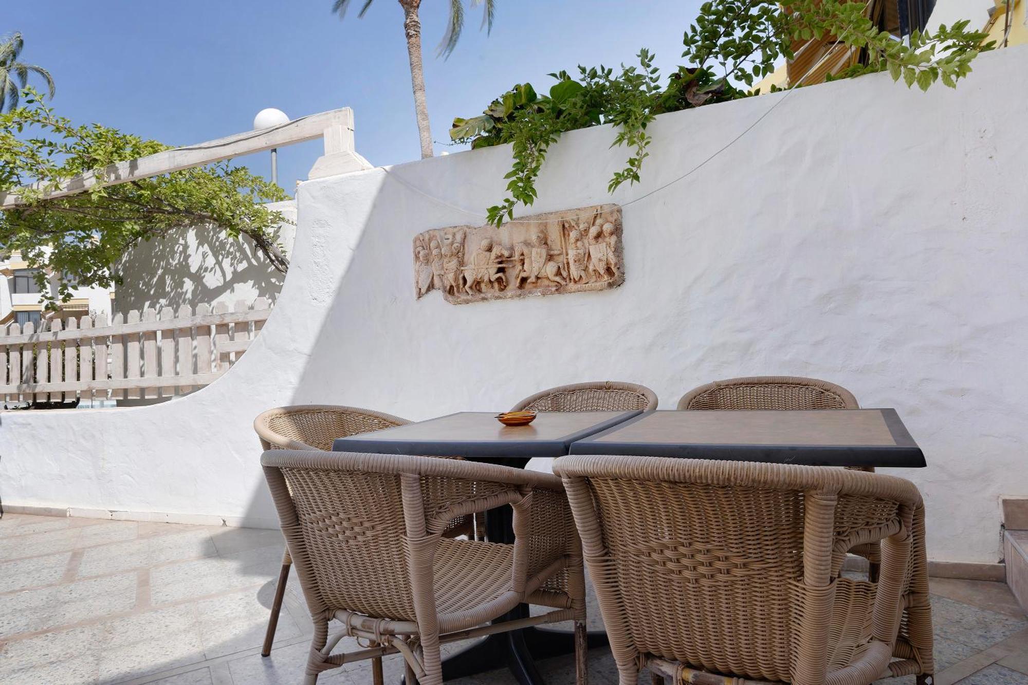 Apartment Flores4 *
