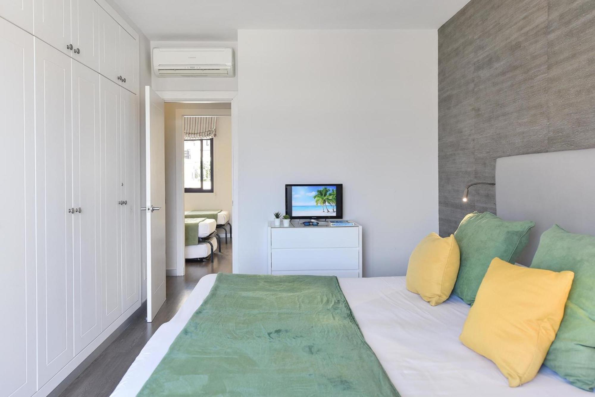 Blue Bay With Terrace *