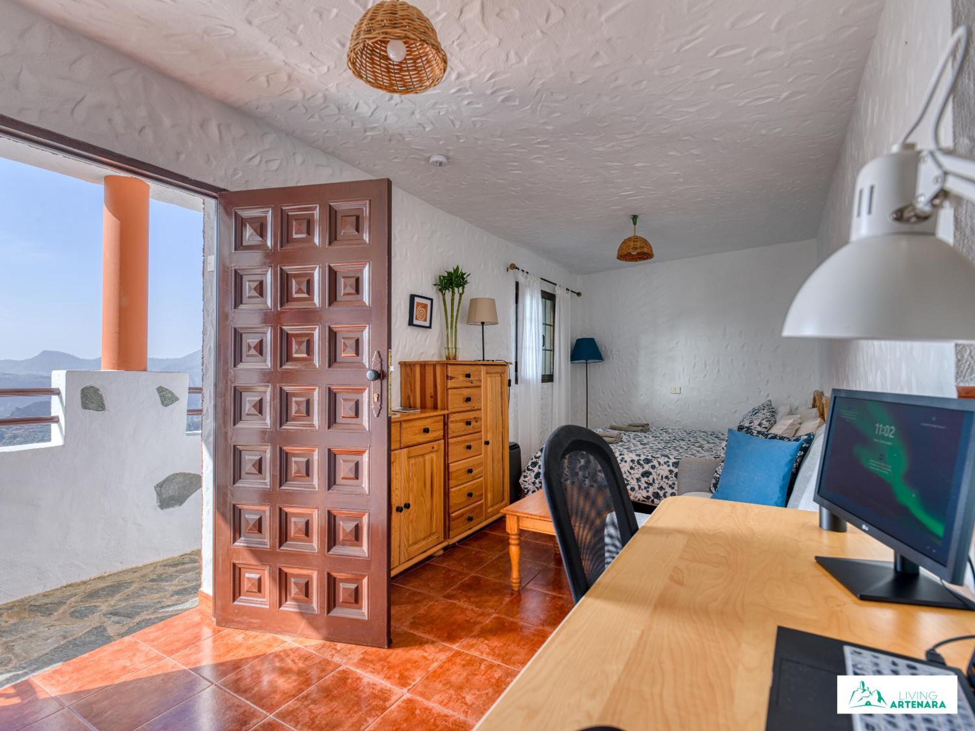 Living - Earth Adults Only Apartment *