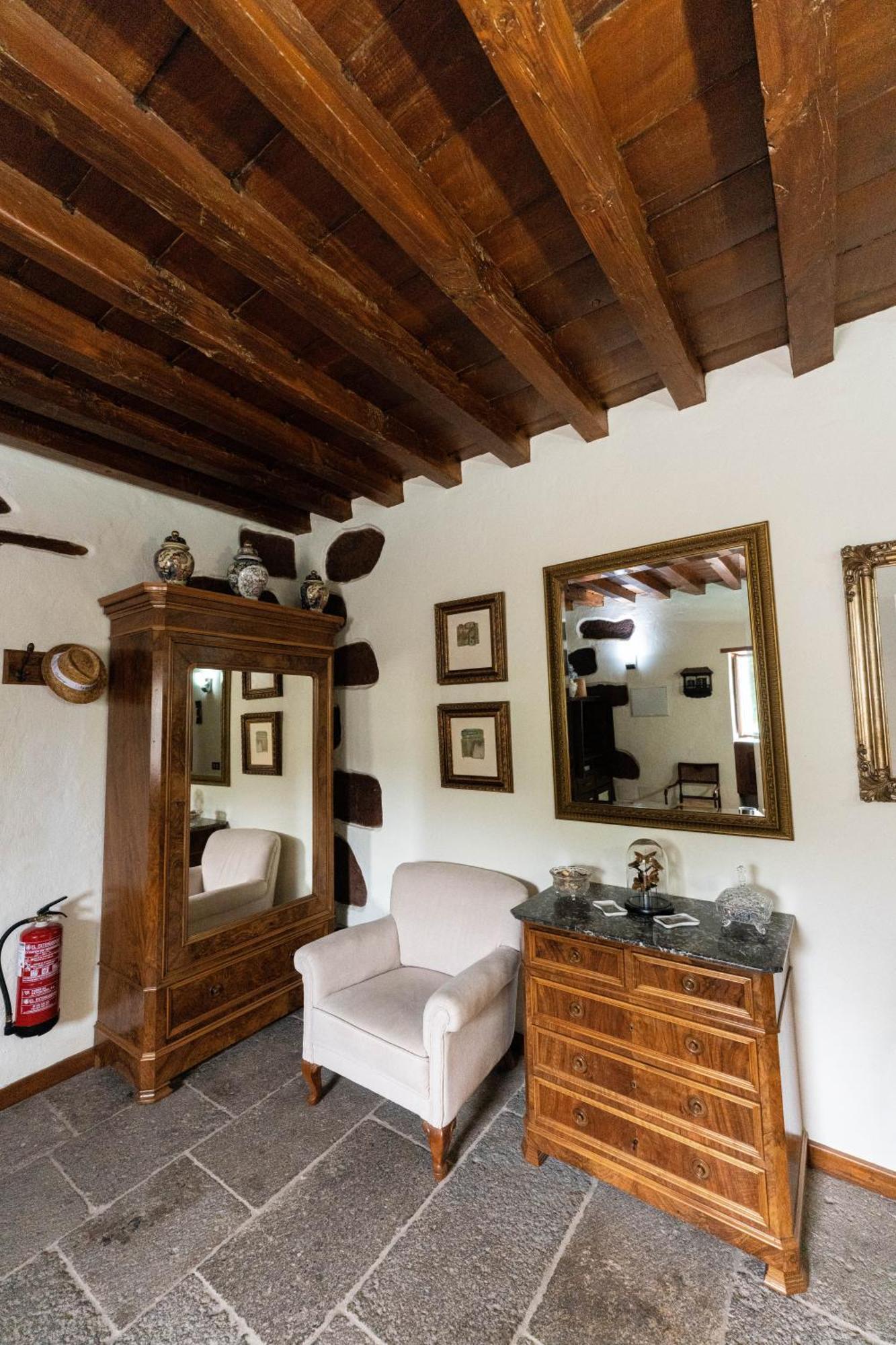 Ancient Historical House * Santa Lucia De Tirajana