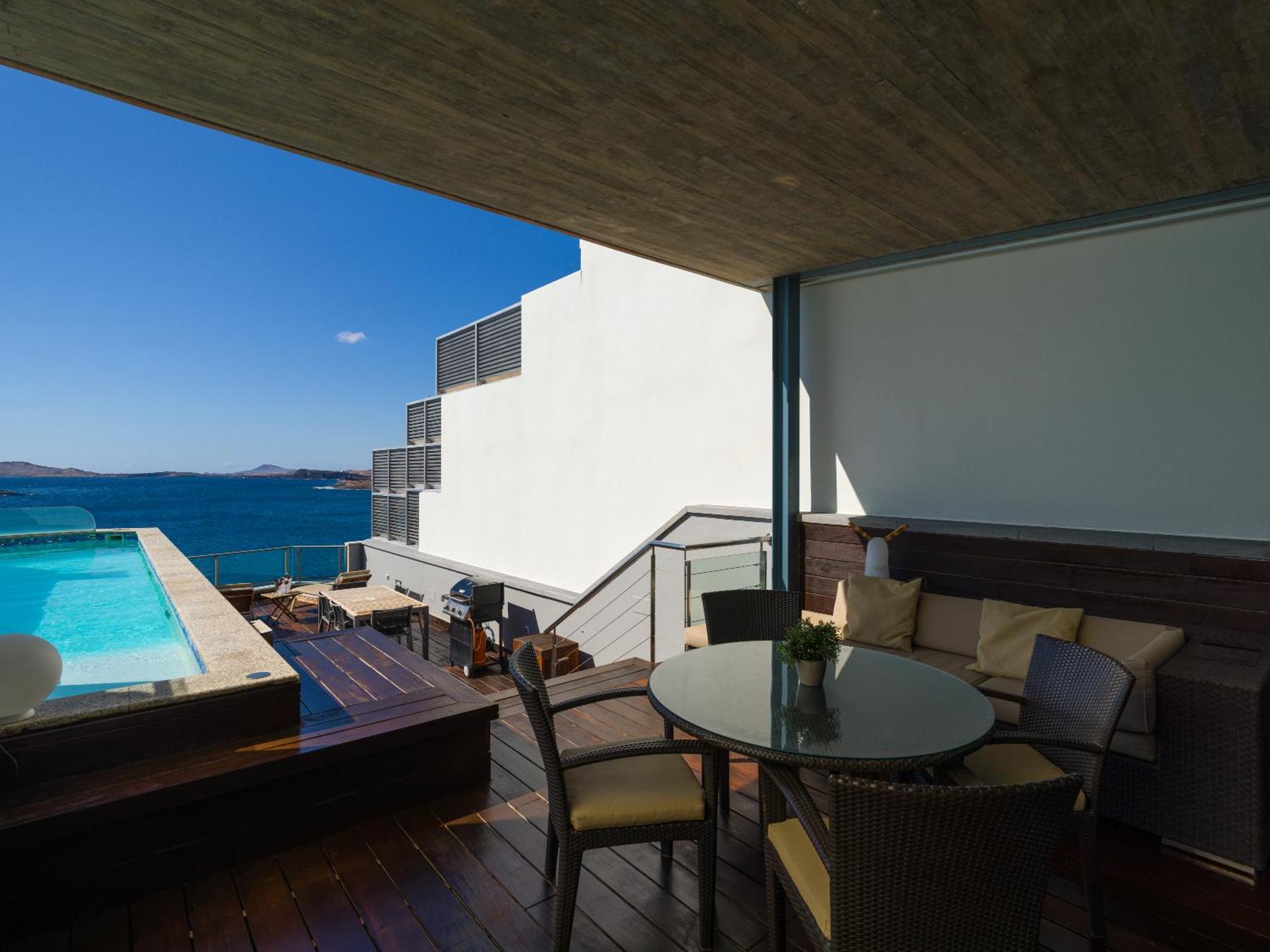 Penthouse With Private Swimming Pool Apartment *