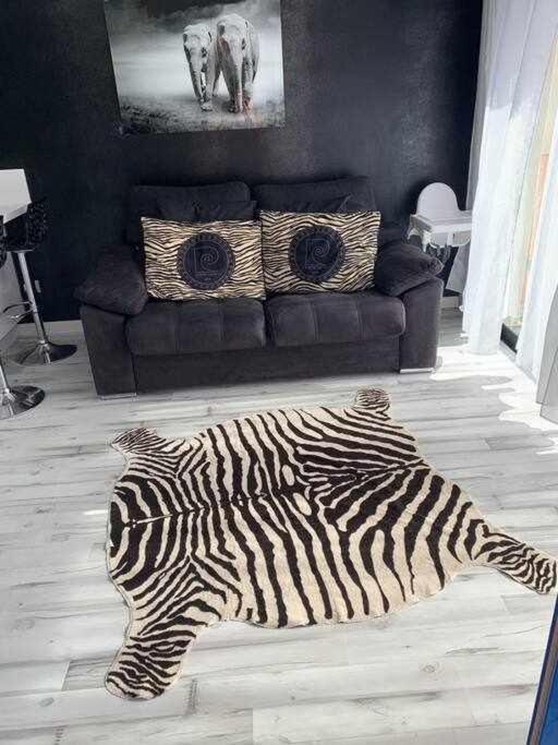 Con Diseno Moderno Y Piscina * Taurito