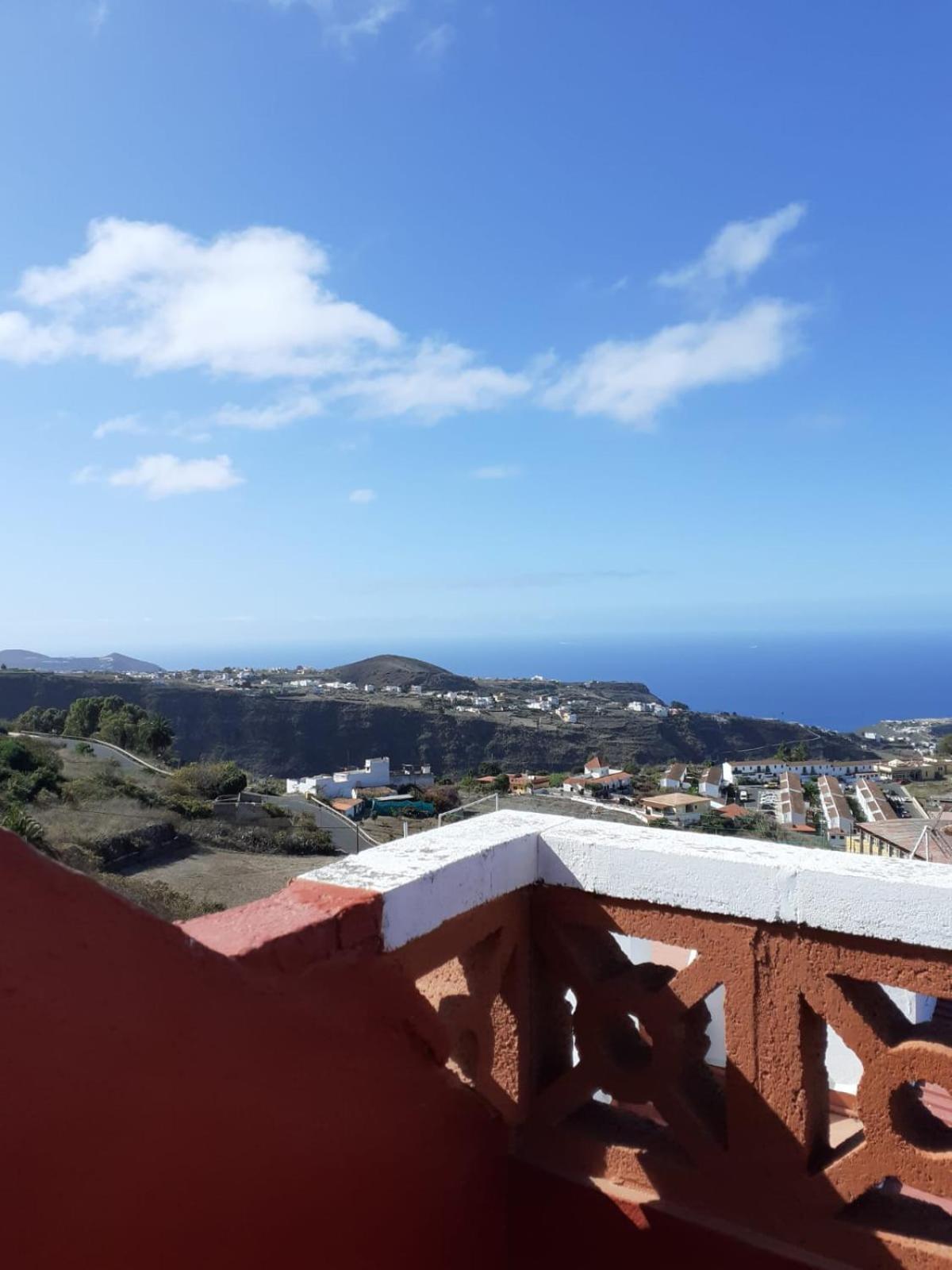 Casa de hóspedes Acoran Family Guests House With Included Morning Yoga Practice *