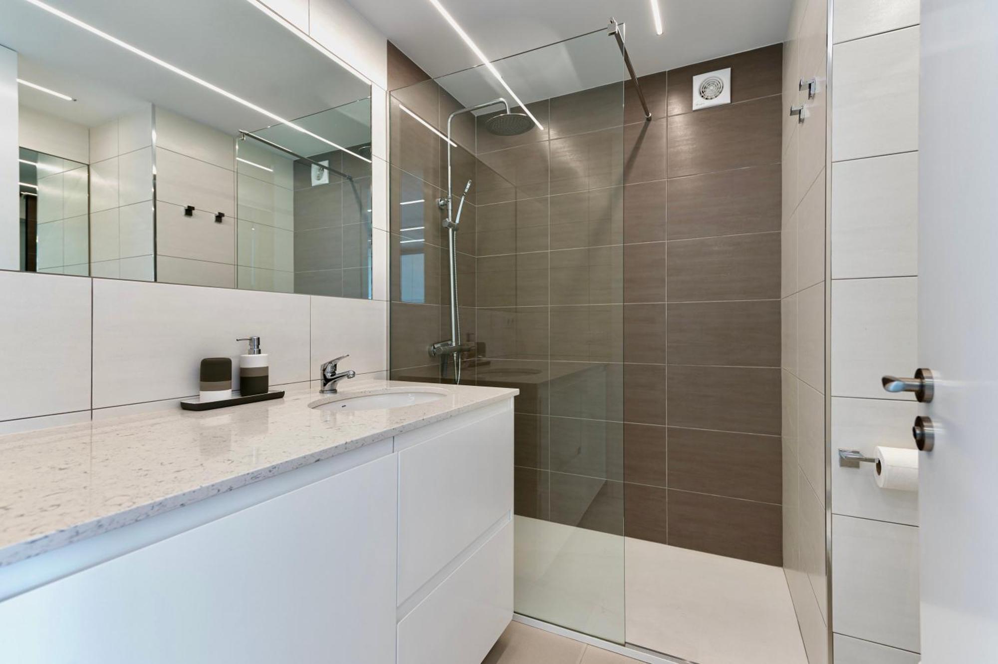 Brand New - Glass - Ocean Views * Patalavaca