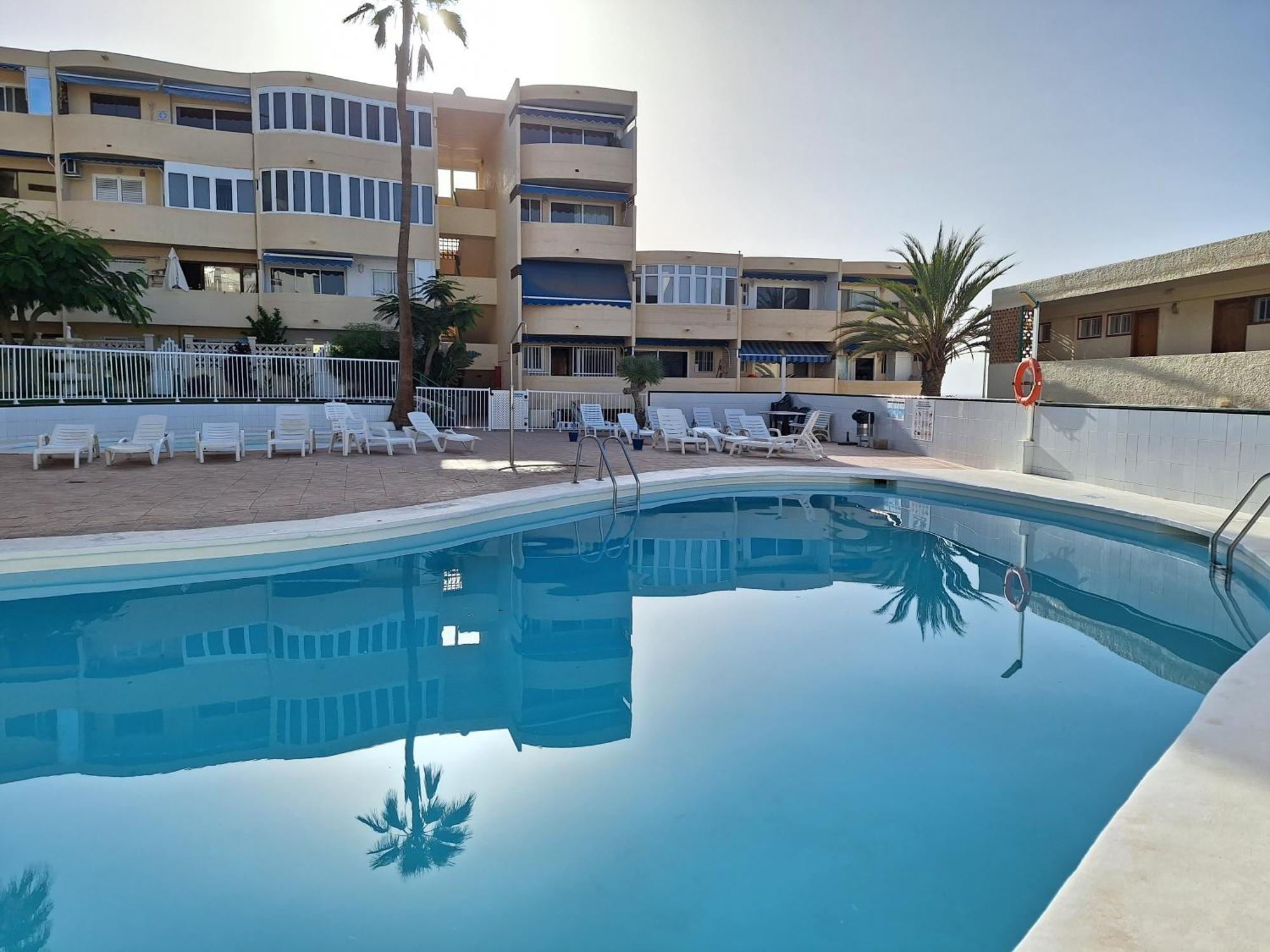 White And Quiet! Modern In San Agustin Apartment San Bartolome de Tirajana (Gran Canaria)