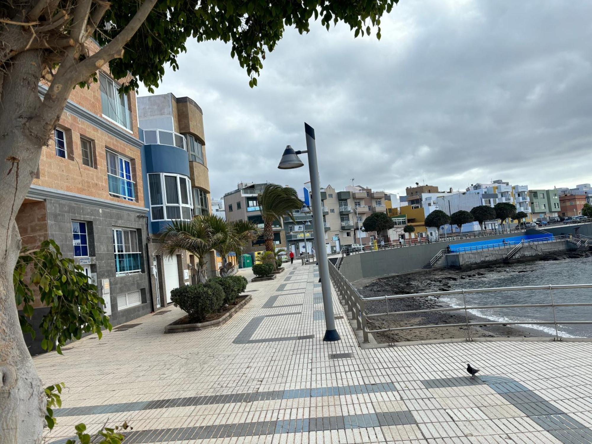 Vivienda 1ª Linea Mar En Paseo Maritimo *