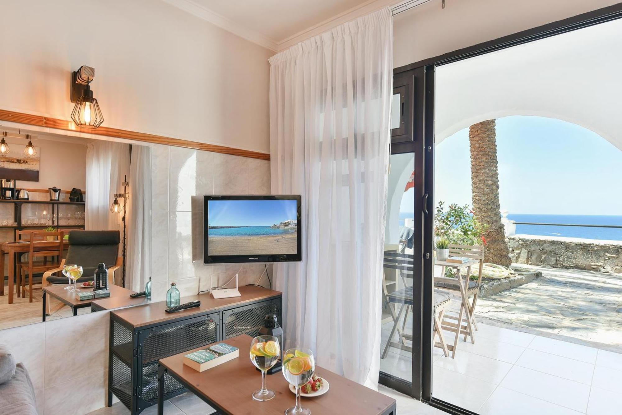Canarios 122 By Villagrancanaria