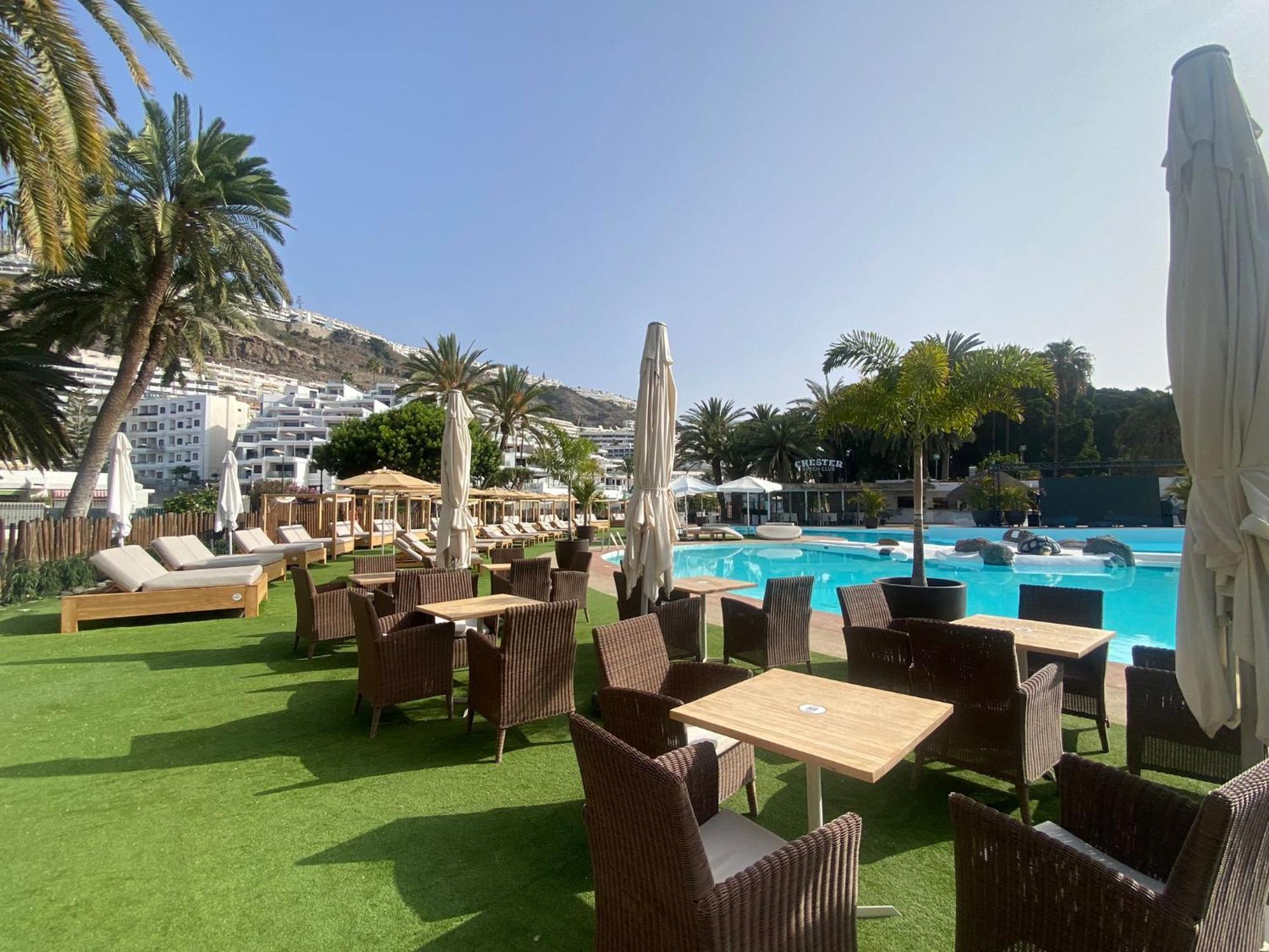Stylish And Comfortable Duplex Near Swimming Pool *