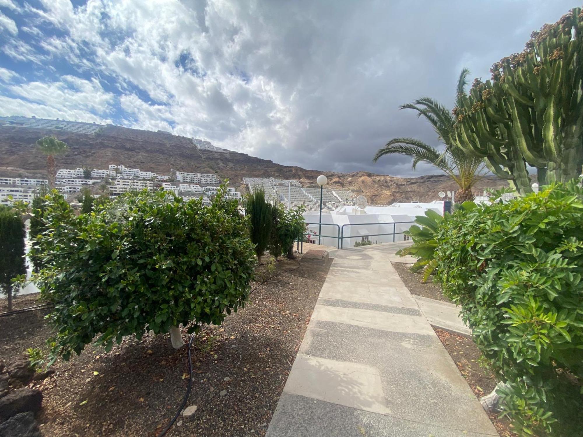 Stylish And Comfortable Duplex Near Swimming Pool