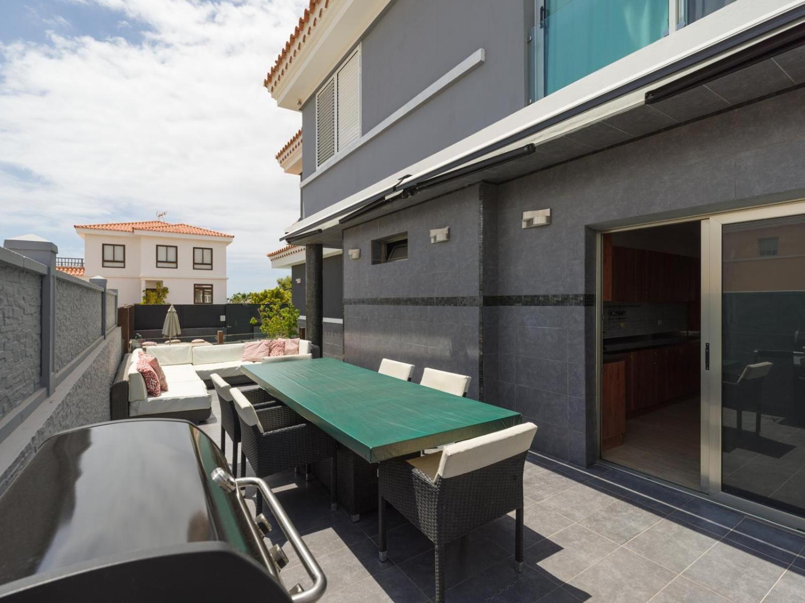 Entire Bbq Jacuzzi Poolgolf Villa