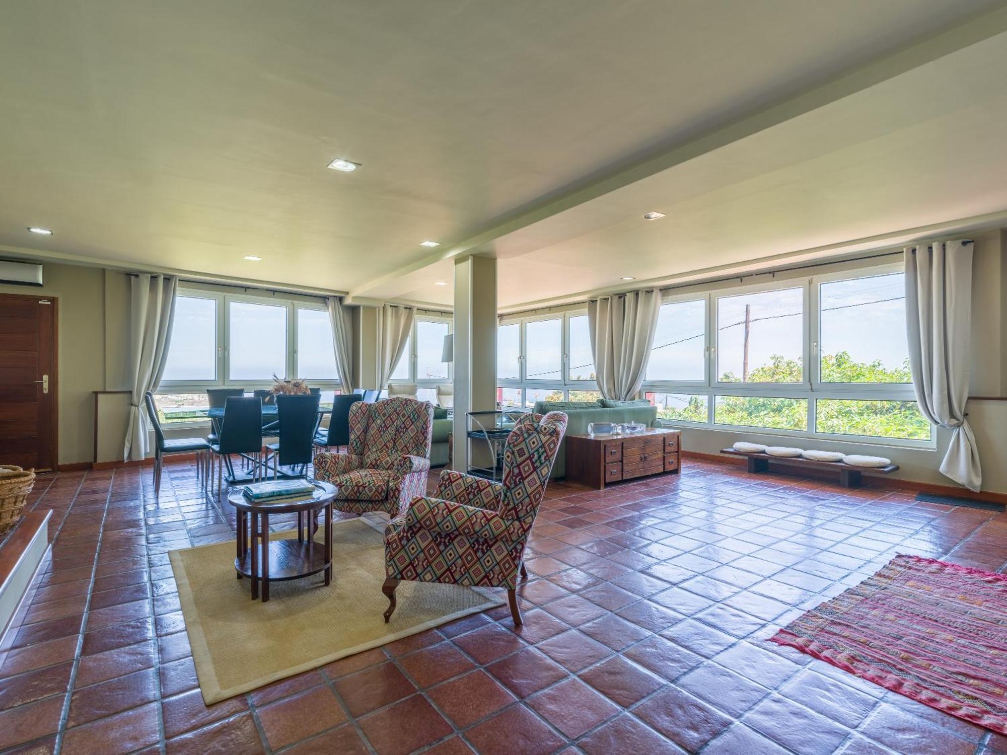 With Pool And Sea Views In Banana Plantation Villa *