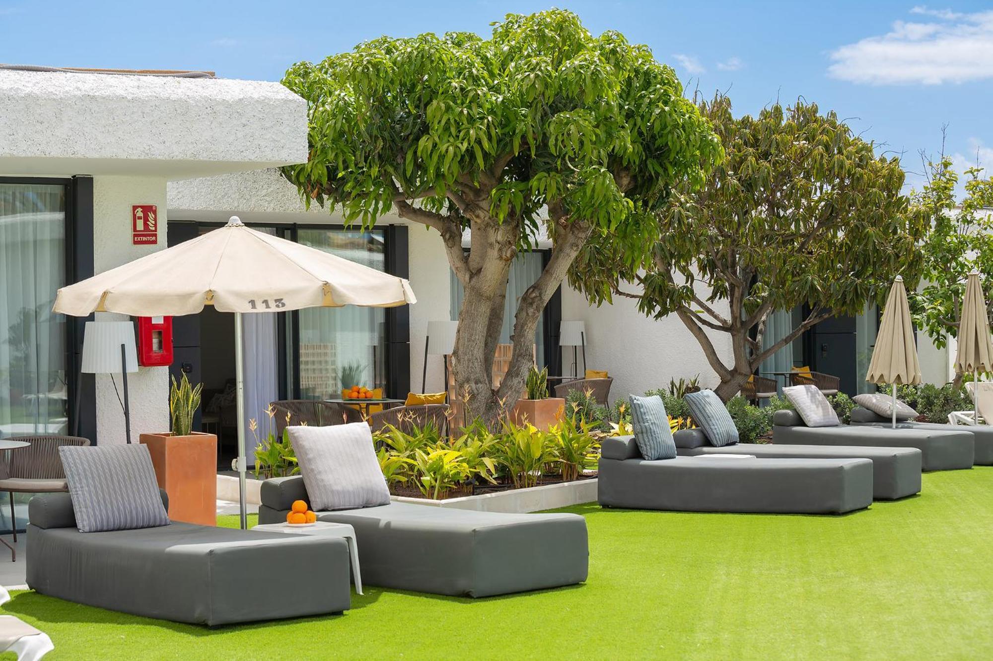 Holiday park Dona Rosa 2*