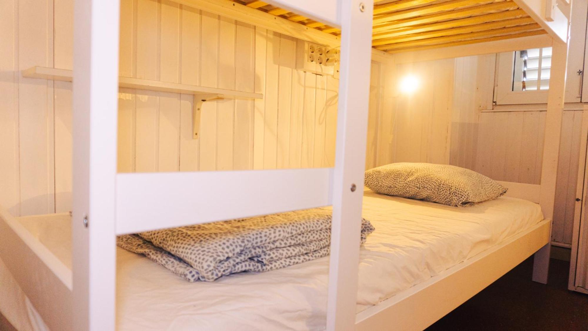 Agueita House Hostel *