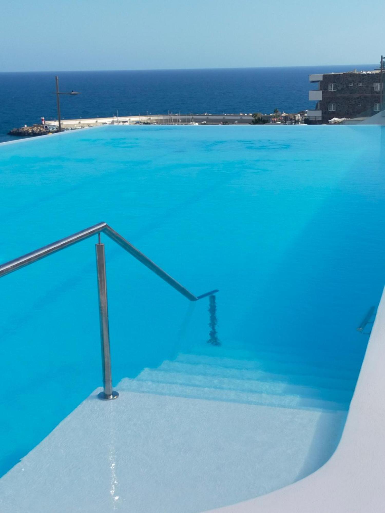 Entre El Cielo Y El Mar. Puerto Rico.. Apartment