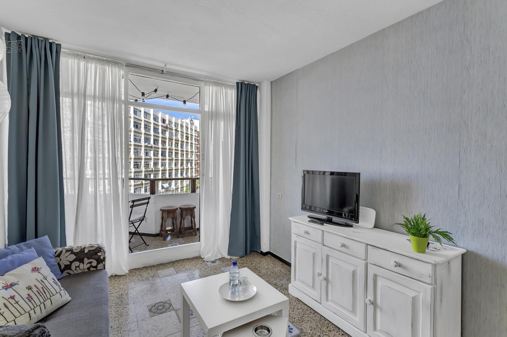 Con Encanto Apartment *