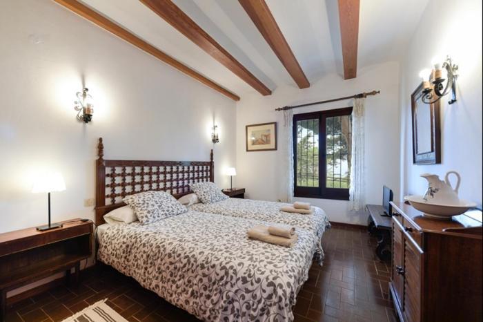 Holiday home Vivelorural Casa En Grupos Con Piscina *