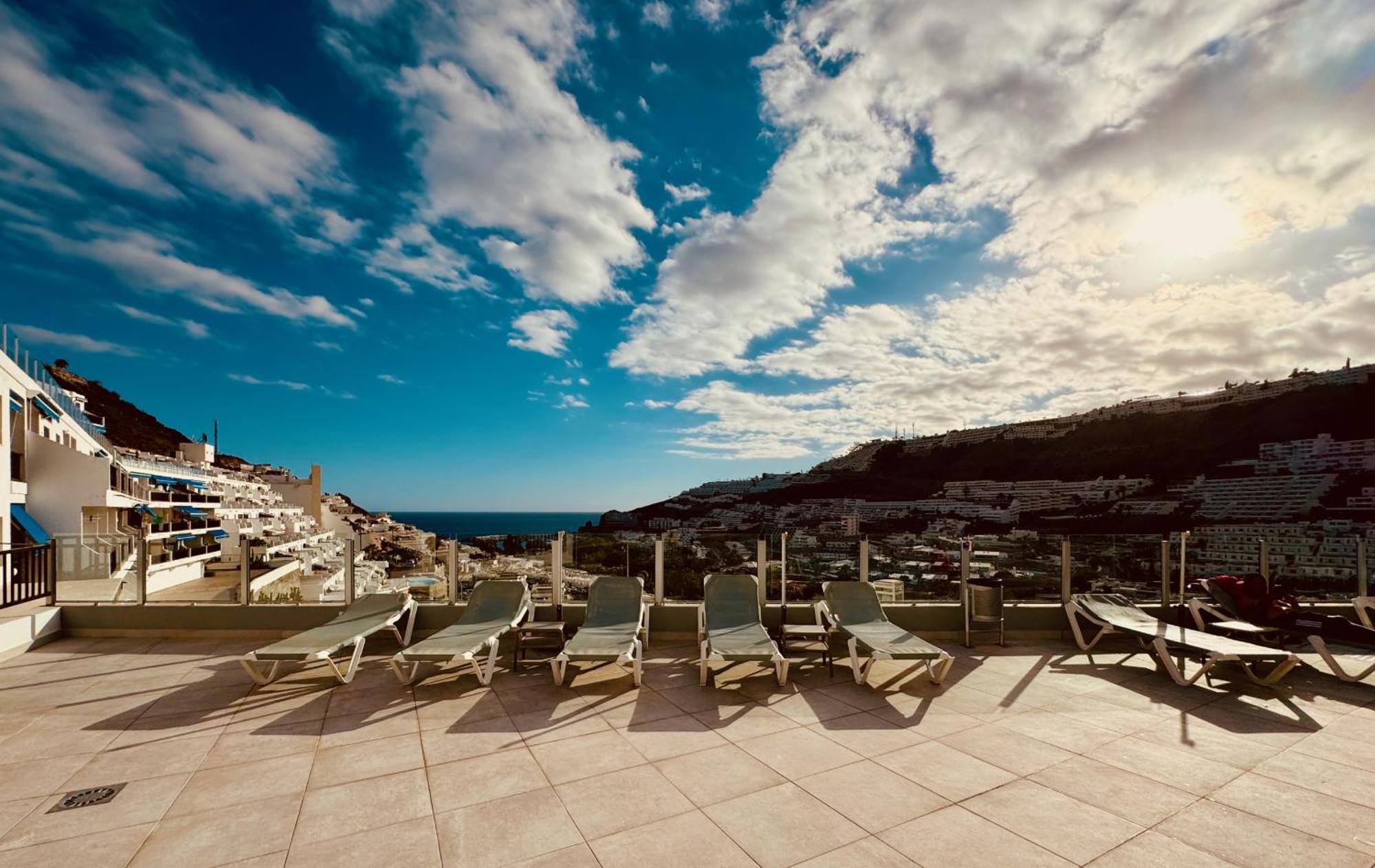 Click & Guest - Atlantic Views In Puerto Rico Apartment *