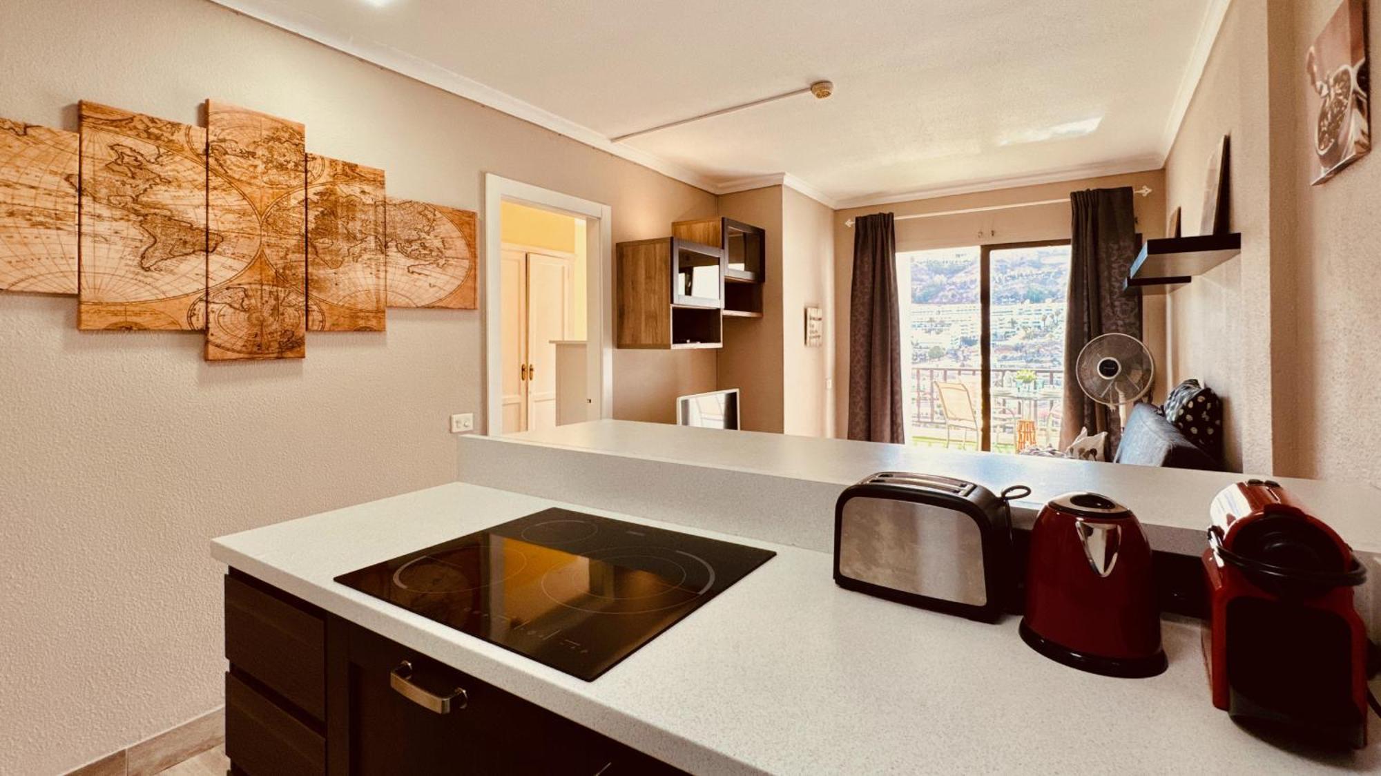 Click & Guest - Atlantic Views In Puerto Rico Mogan