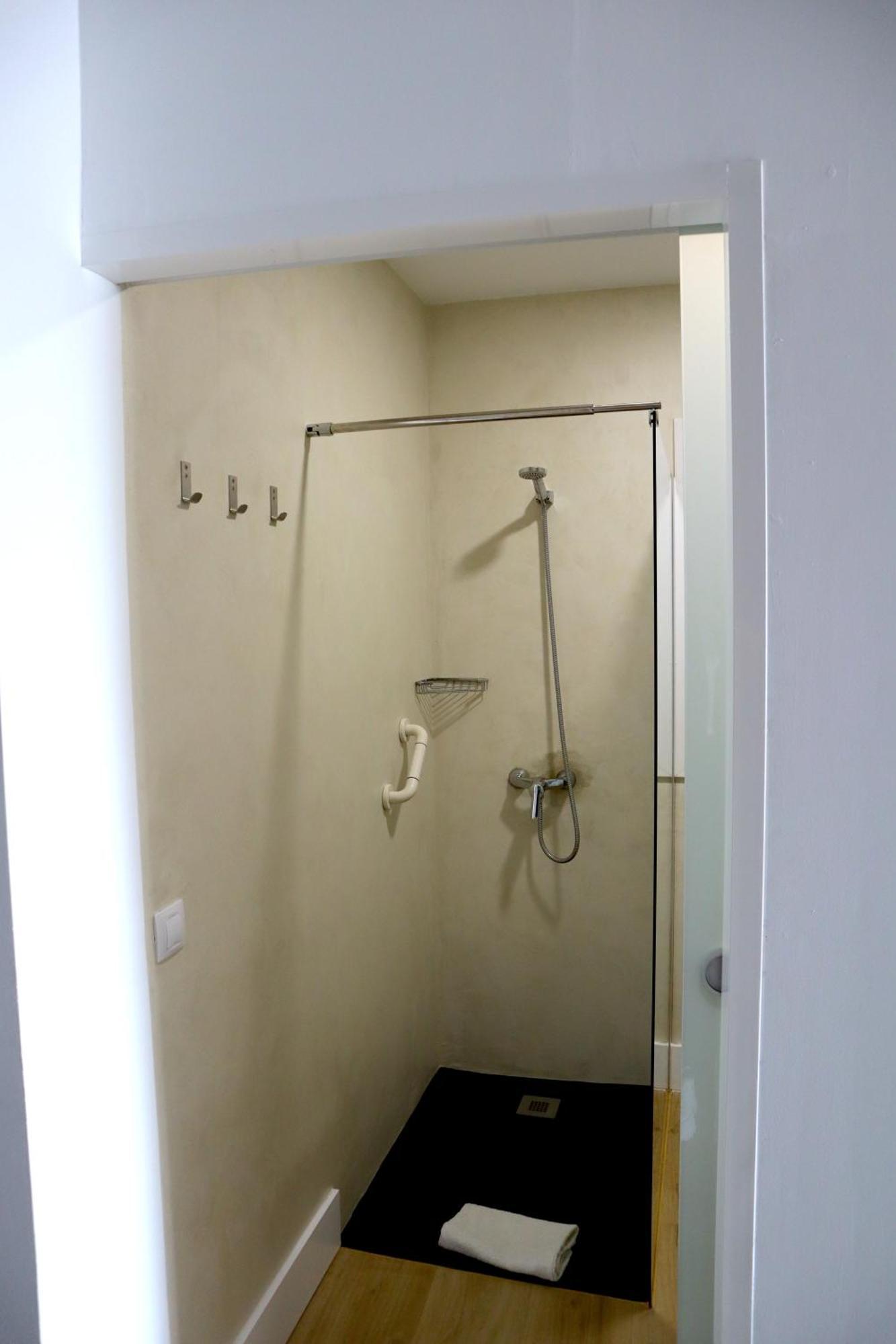 Durmiendo Sobre El Mar, Vivienda La Baja Grande * Telde