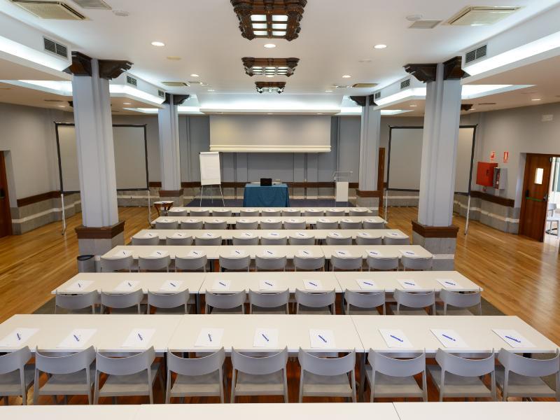 Escuela 4* Santa Brigida (Gran Canaria)