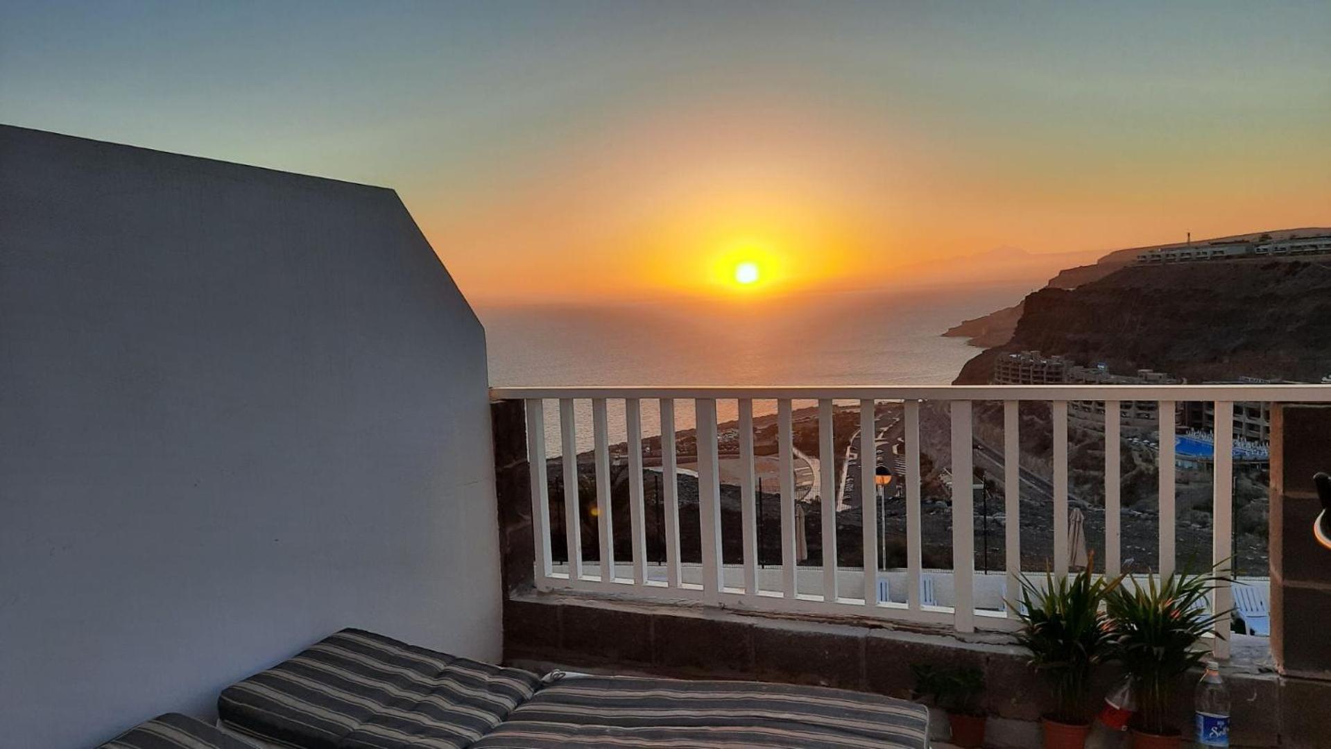 Puerto Rico, Balkon Amadores, Sea And Tenerife View Mogán