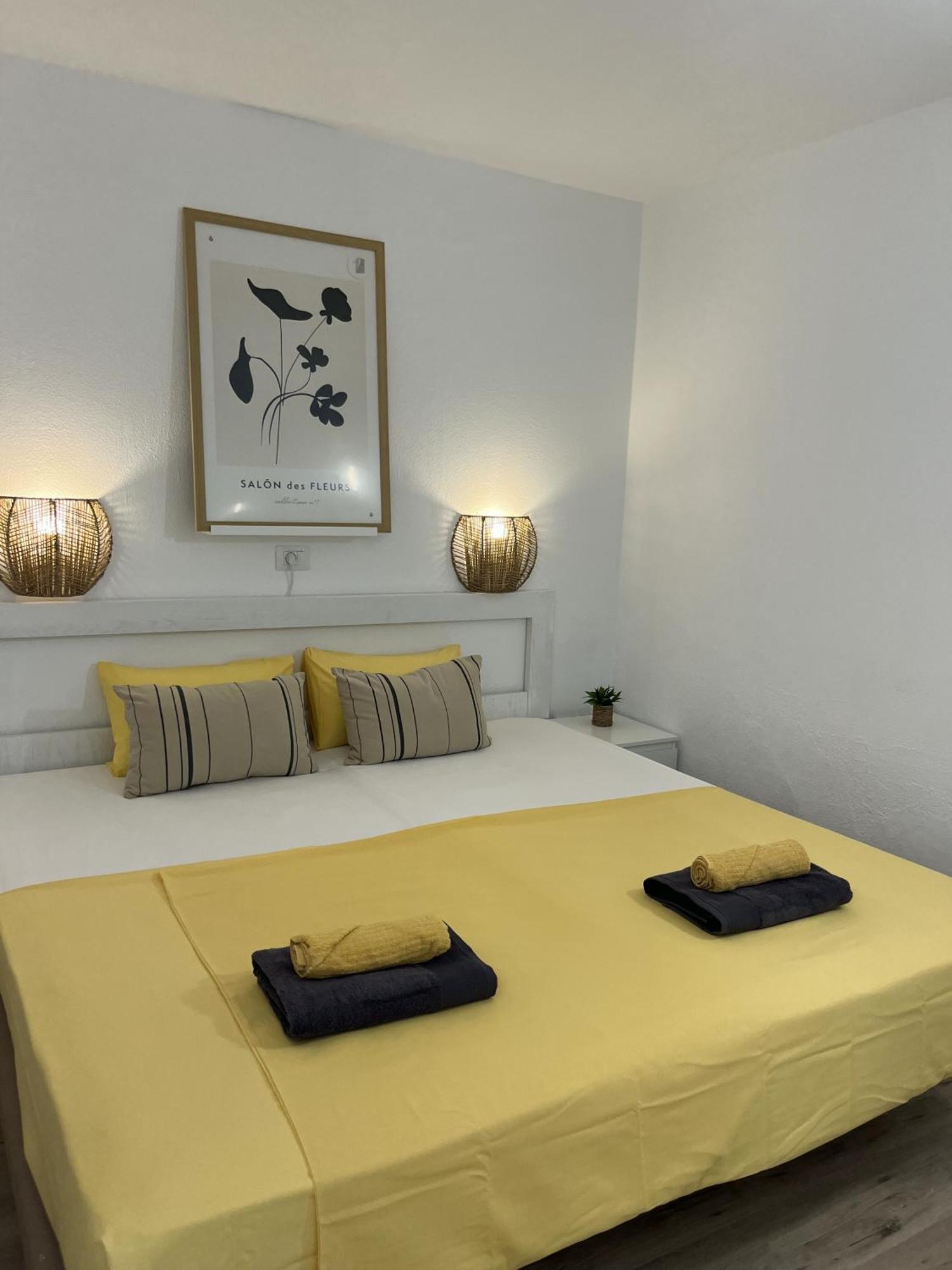 Apartment Casa4you 109 - With Heated Pool, And Partial Sea Views *