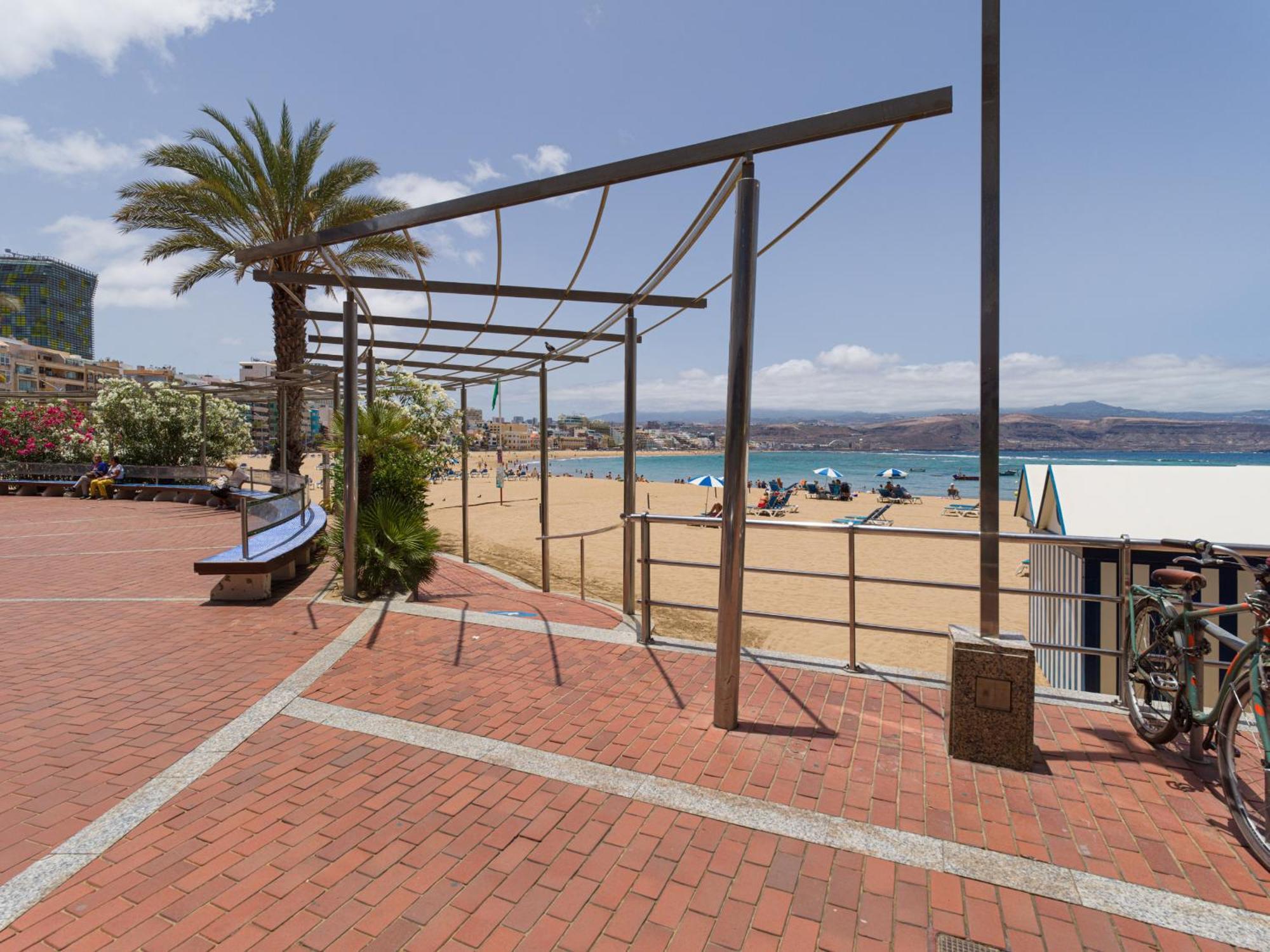 Awesome Beachfront Terrace By Canariasgetaway *