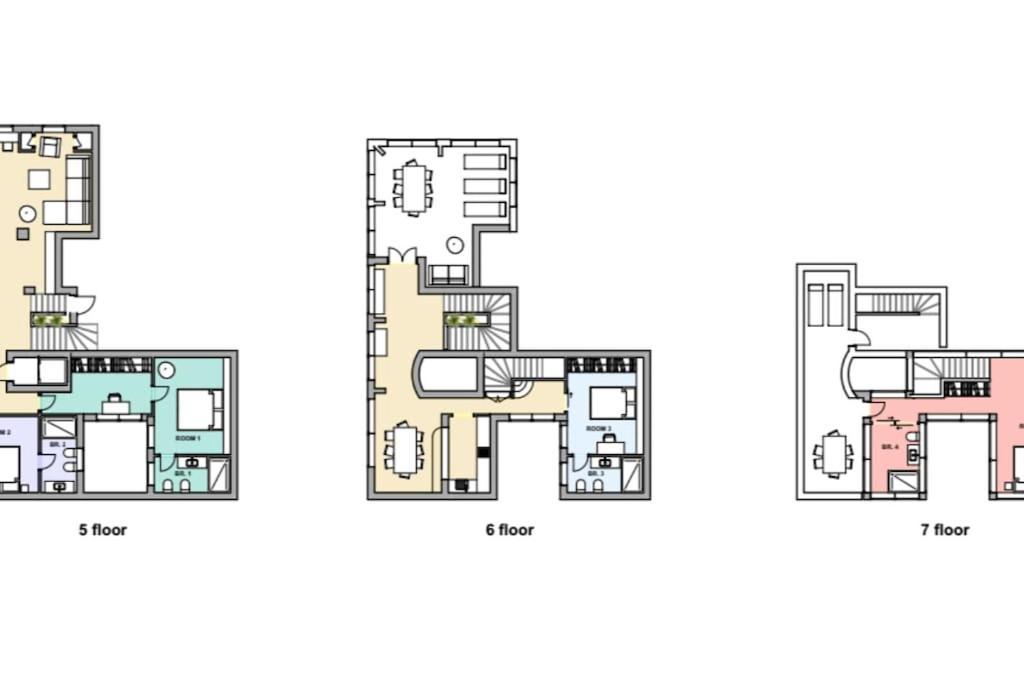 Luxury Beachfront Penthouse With Stunning Views *