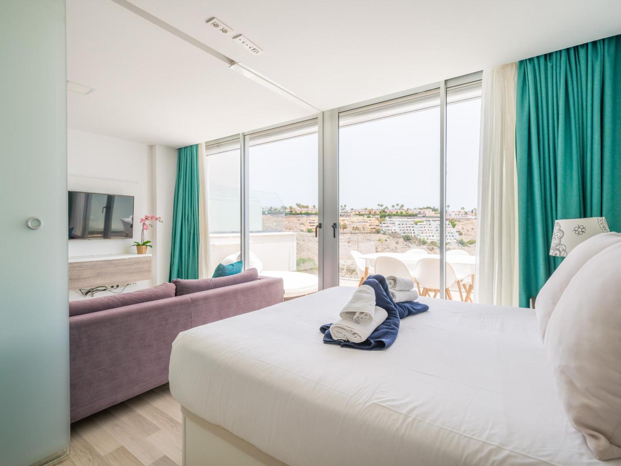 Vakantiehuis Beyond Amadores 12 *