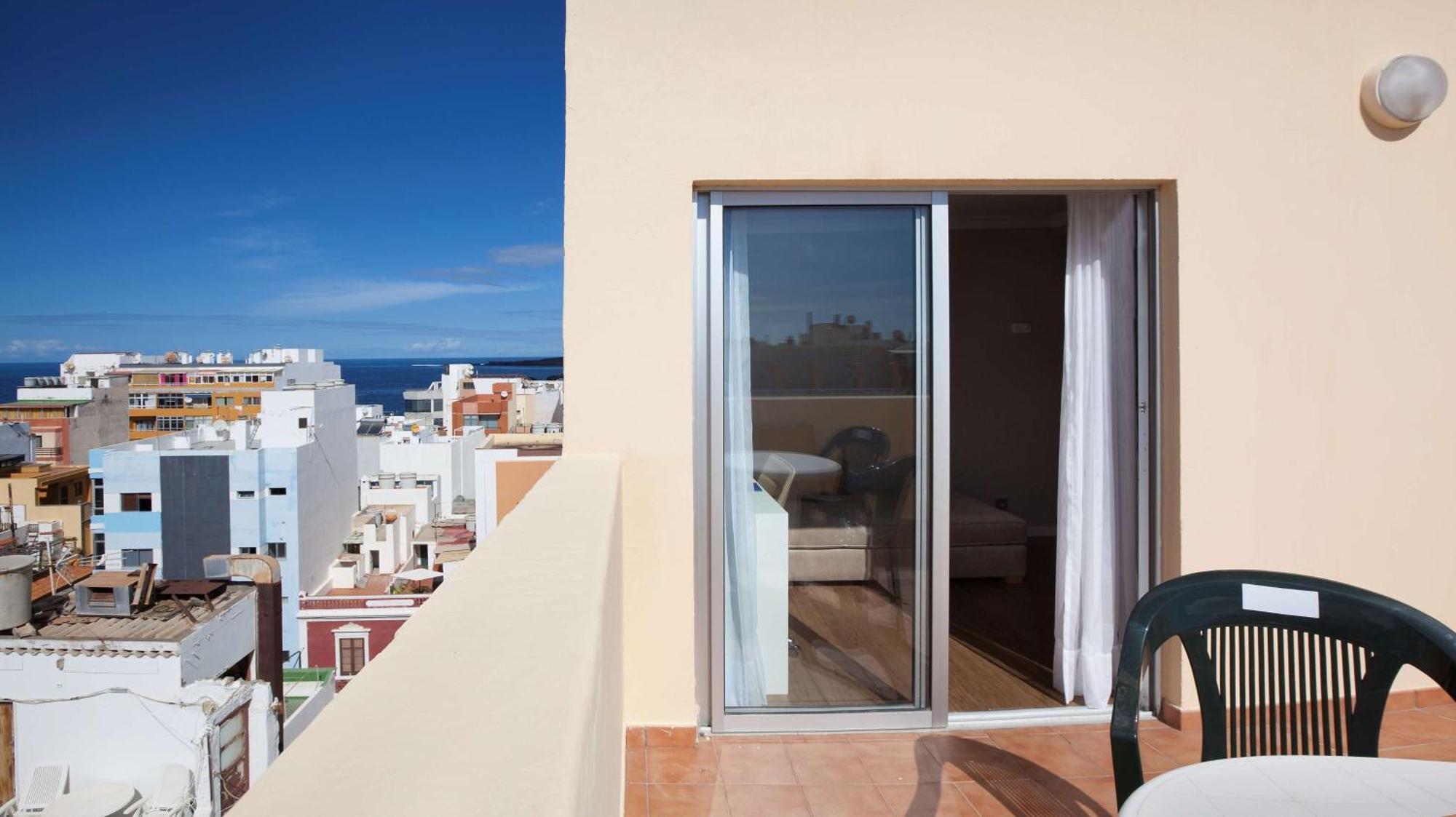 Nh Playa Las Canteras Hotel 3*