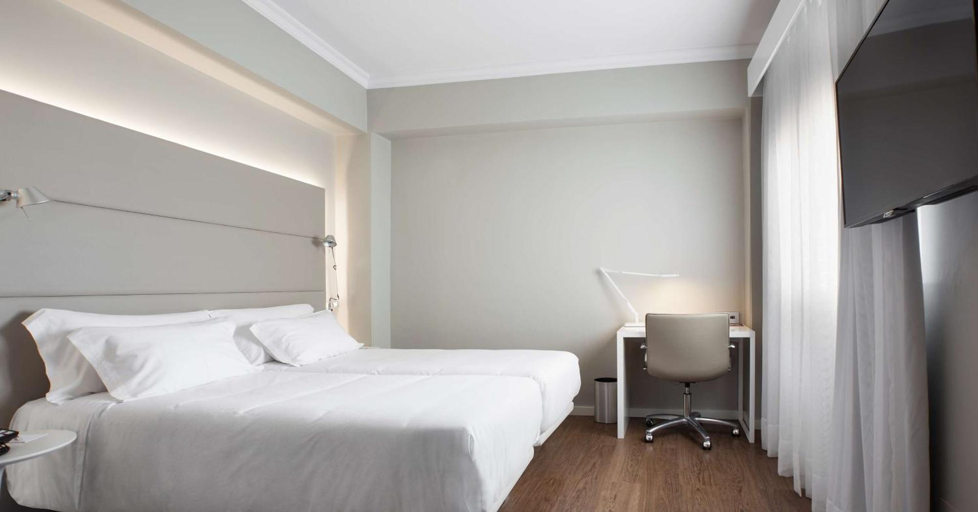 Nh Palmas Playa Canteras 3*